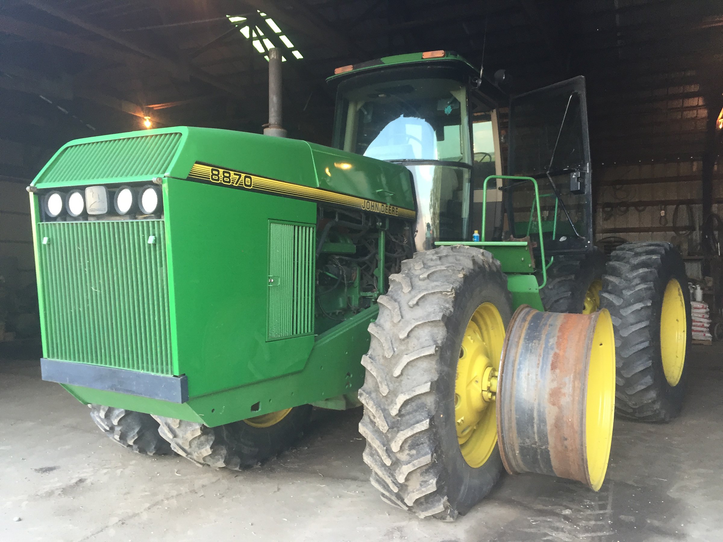 Property photo 2 - FARM EQUIPMENT AUCTION IN FULTON COUNTY, ILLINOIS