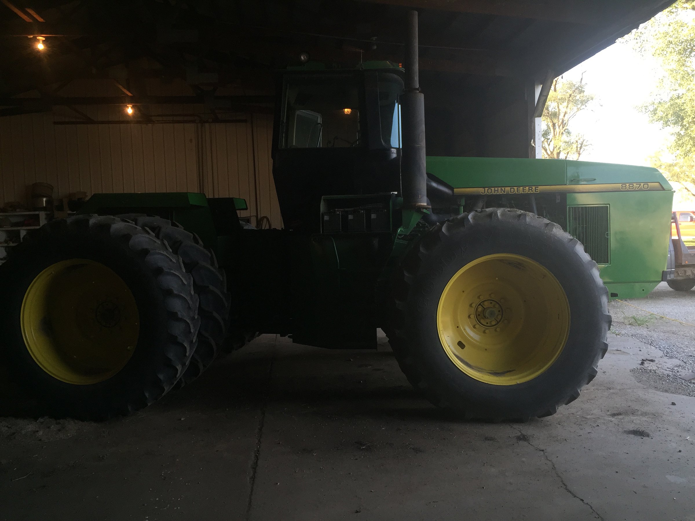 Property photo 78 - FARM EQUIPMENT AUCTION IN FULTON COUNTY, ILLINOIS