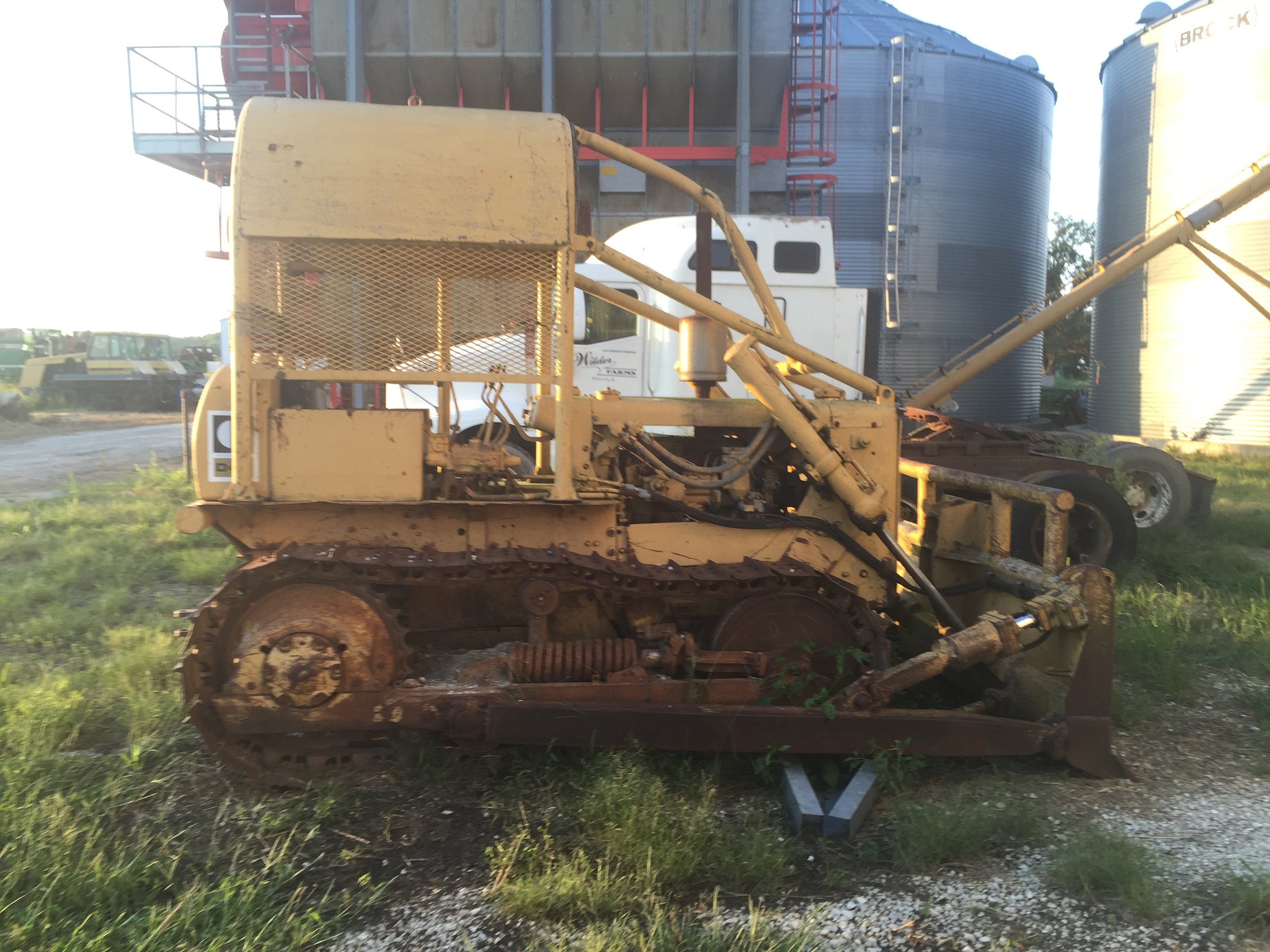 Property photo 67 - FARM EQUIPMENT AUCTION IN FULTON COUNTY, ILLINOIS