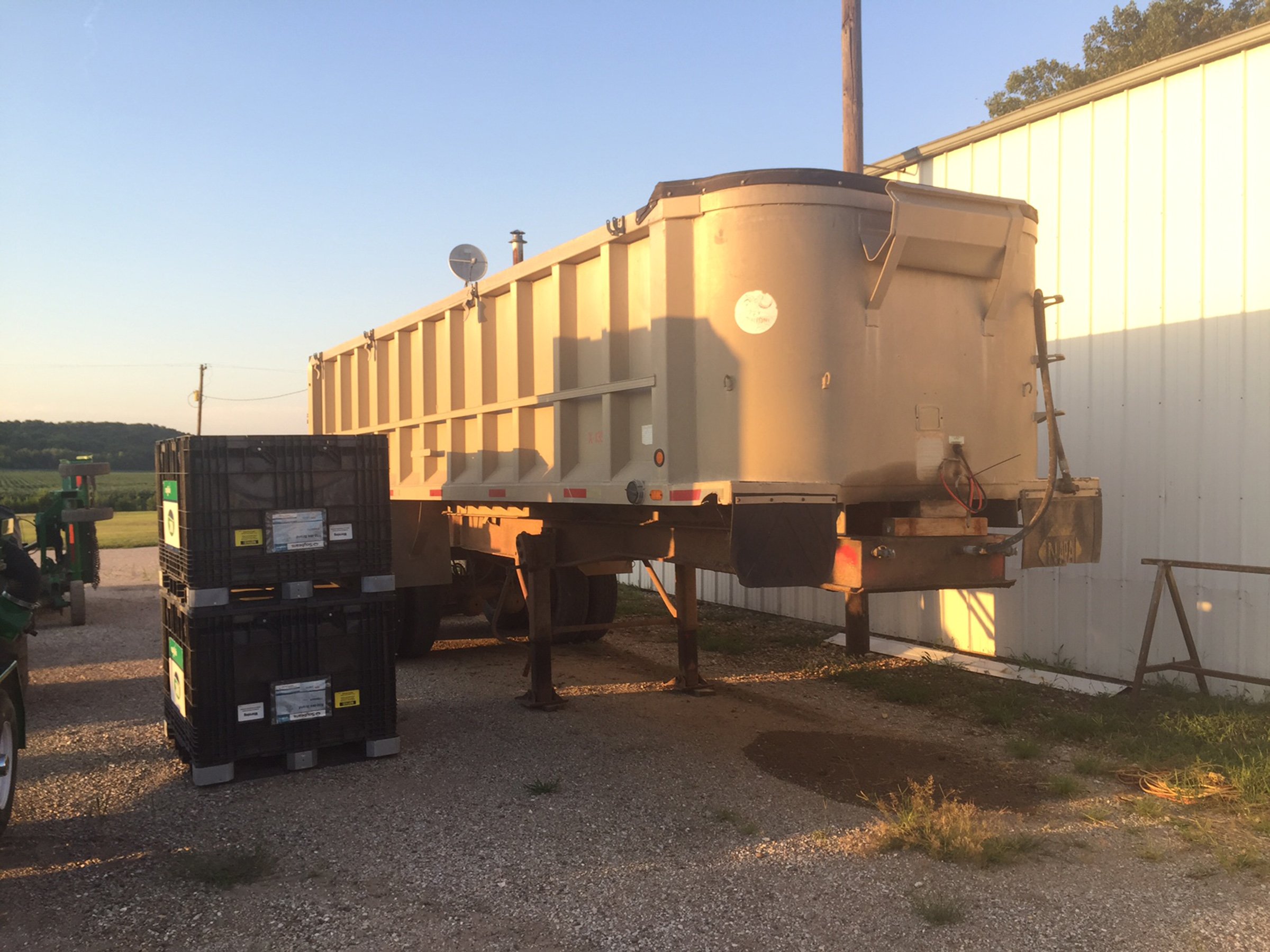 Property photo 103 - FARM EQUIPMENT AUCTION IN FULTON COUNTY, ILLINOIS
