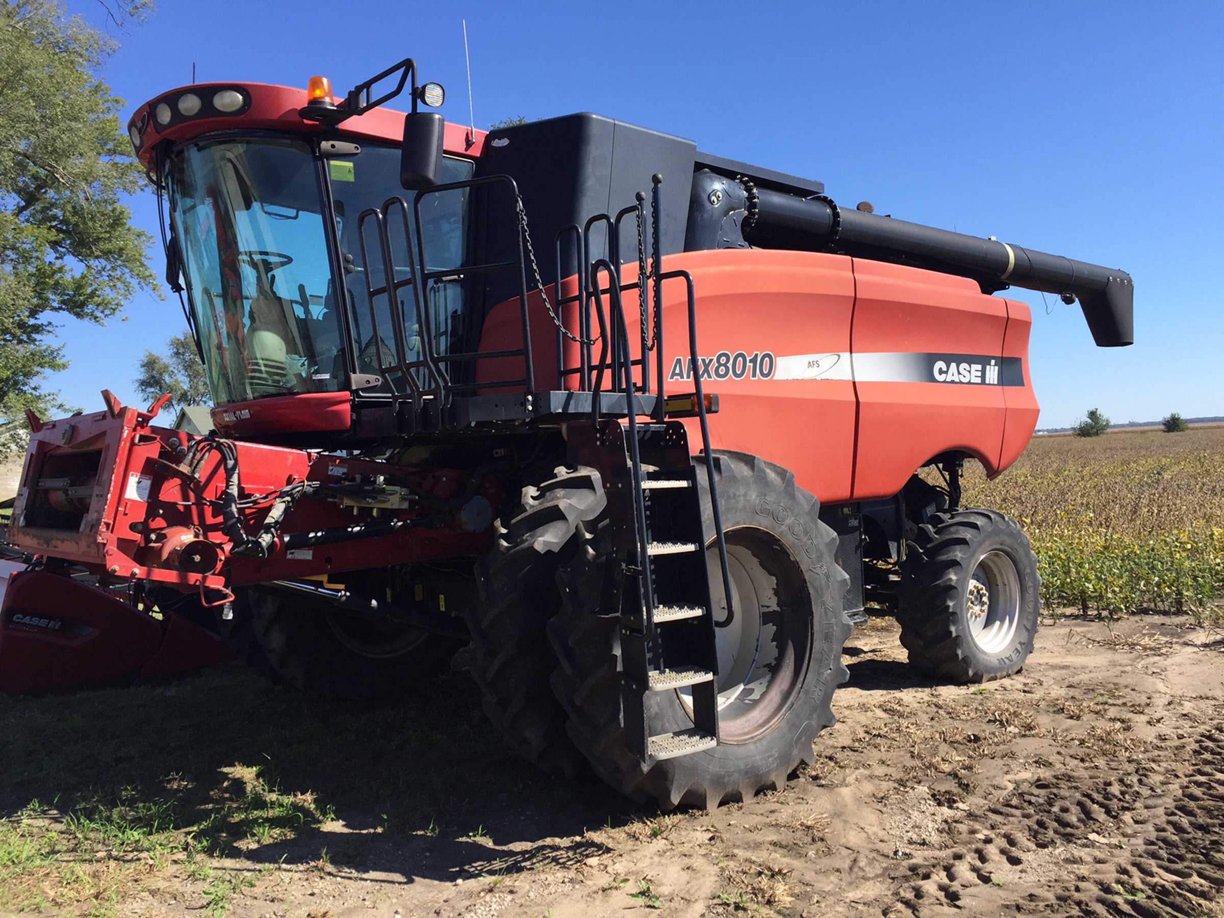 Property photo 83 - FARM EQUIPMENT AUCTION IN FULTON COUNTY, ILLINOIS