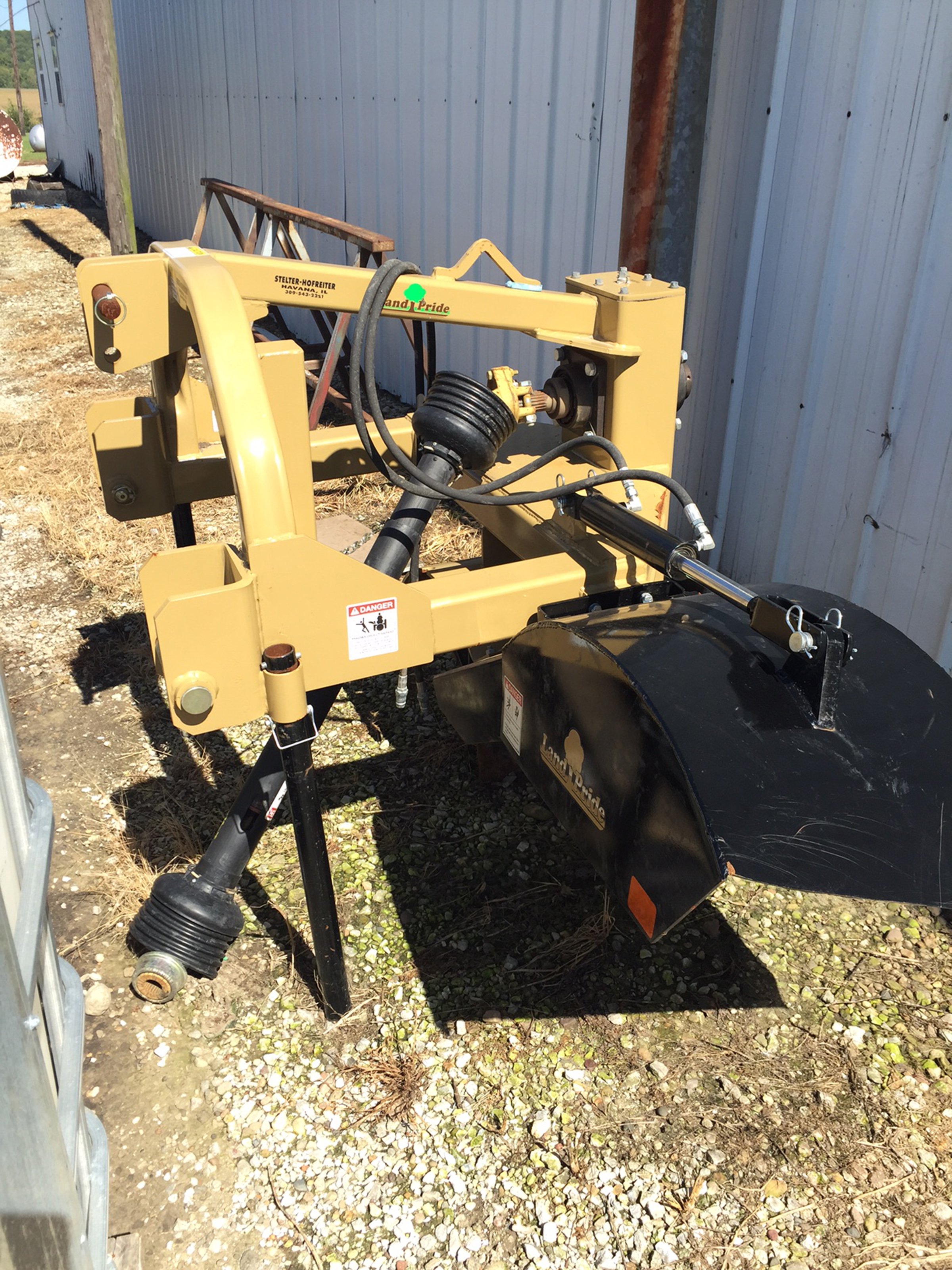 Property photo 44 - FARM EQUIPMENT AUCTION IN FULTON COUNTY, ILLINOIS
