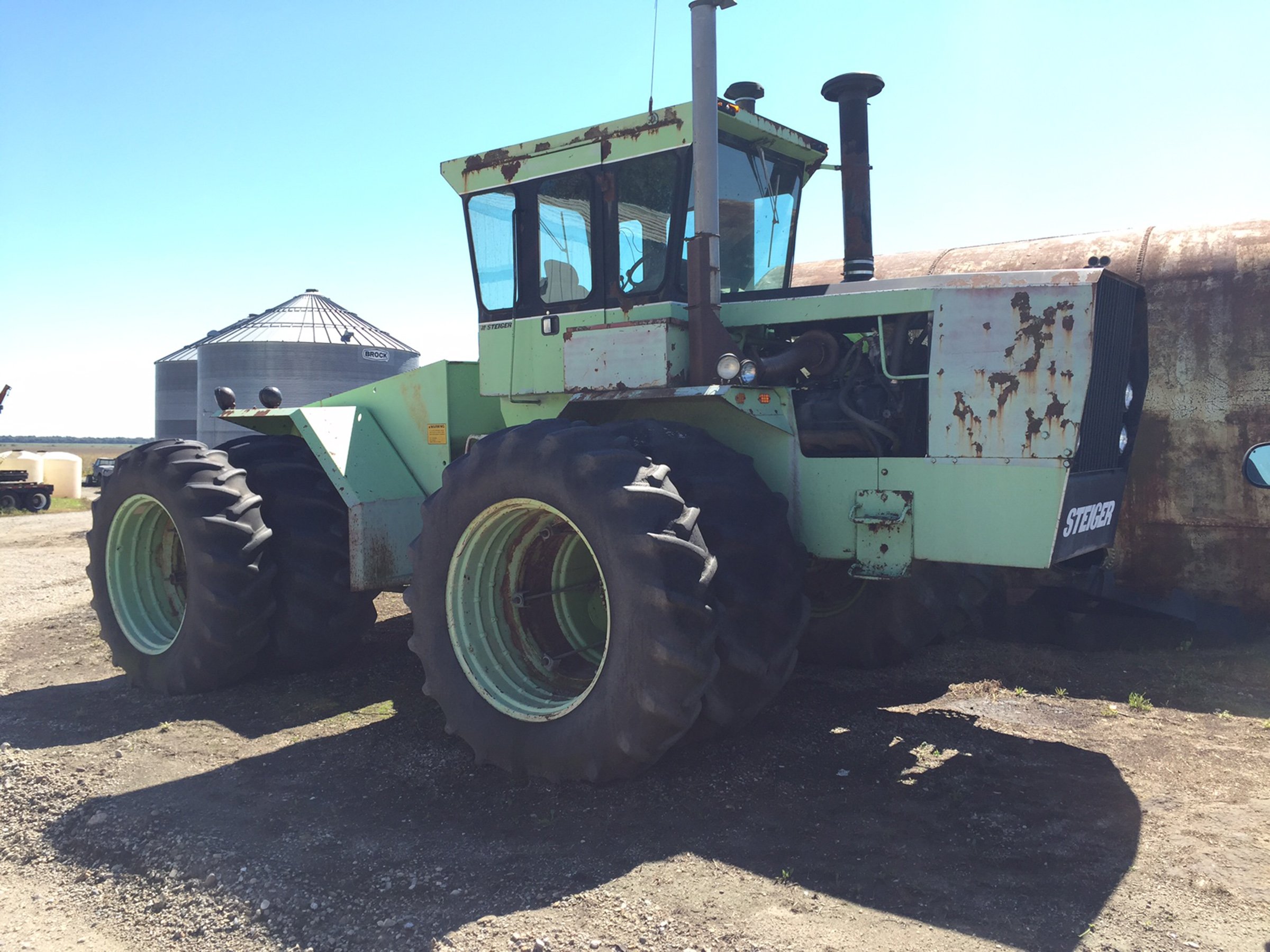 Property photo 3 - FARM EQUIPMENT AUCTION IN FULTON COUNTY, ILLINOIS