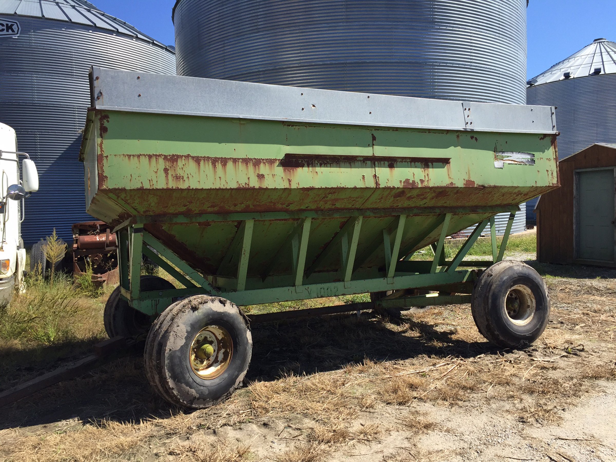 Property photo 120 - FARM EQUIPMENT AUCTION IN FULTON COUNTY, ILLINOIS