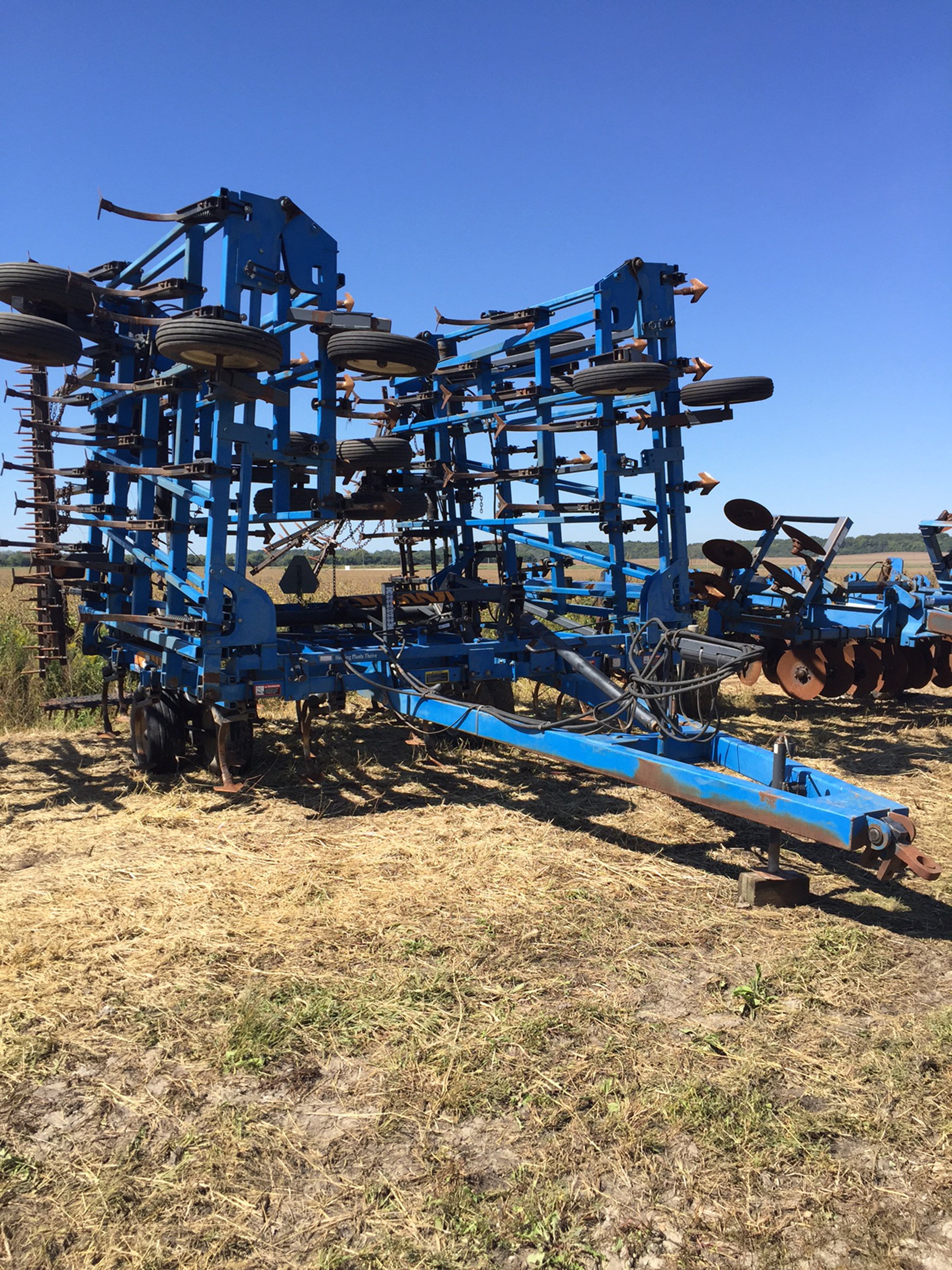 Property photo 84 - FARM EQUIPMENT AUCTION IN FULTON COUNTY, ILLINOIS