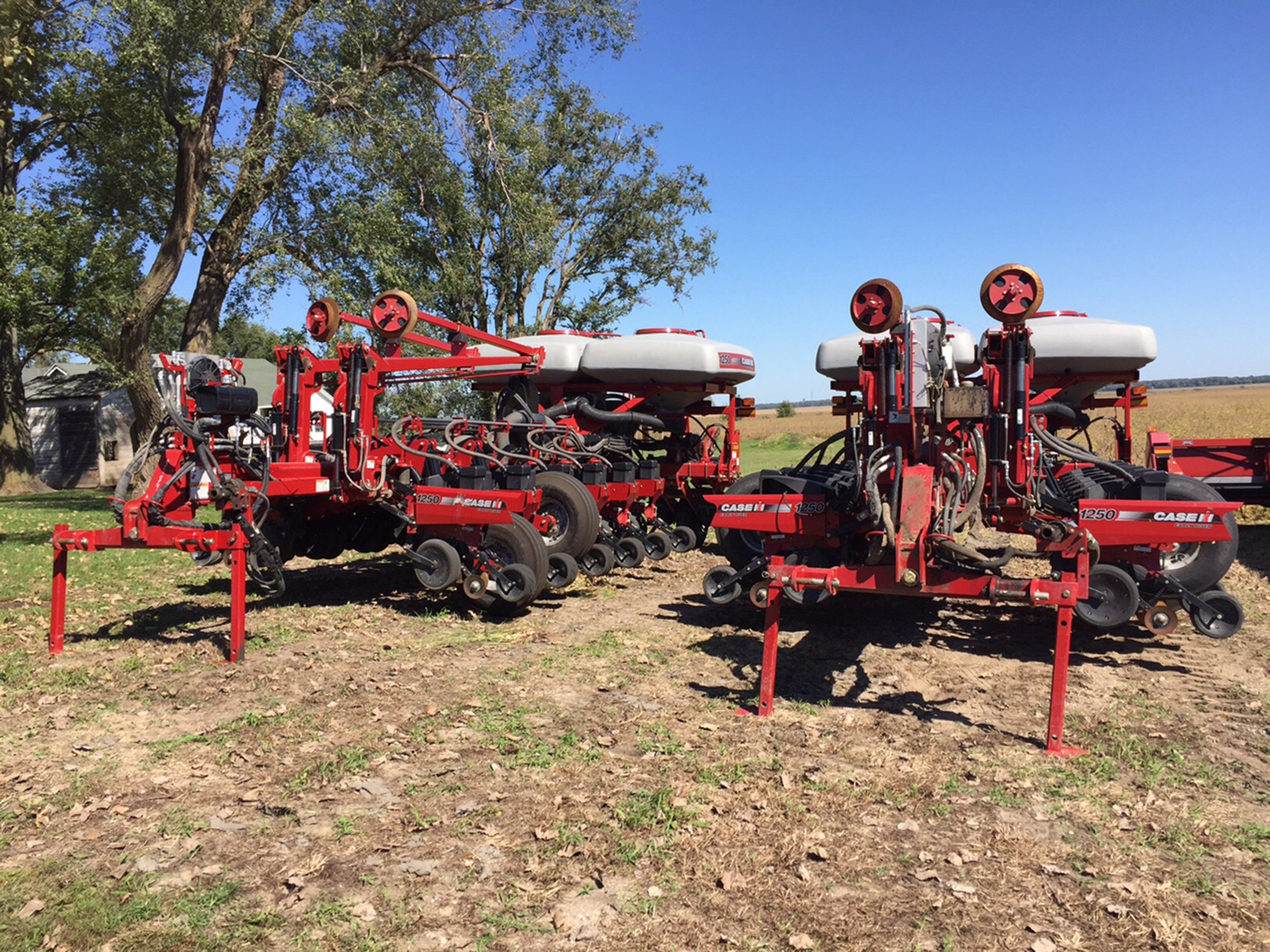 Property photo 107 - FARM EQUIPMENT AUCTION IN FULTON COUNTY, ILLINOIS