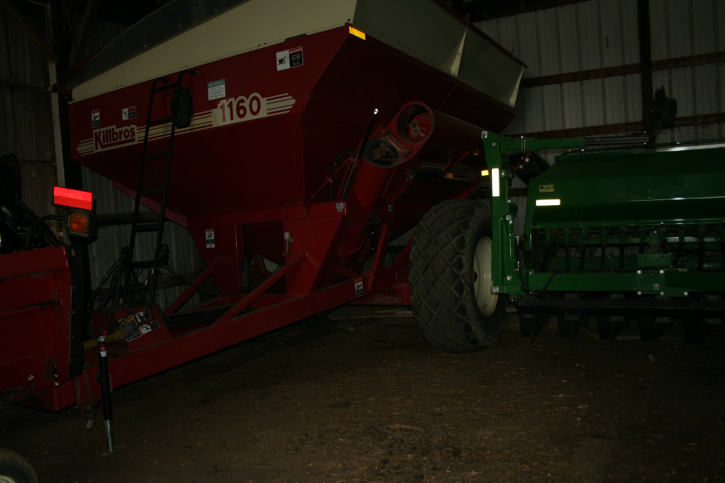 Property photo 23 - FARM EQUIPMENT AUCTION IN CALHOUN COUNTY, MICHIGAN