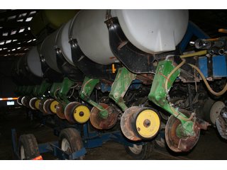 Property photo 36 - FARM EQUIPMENT AUCTION IN CALHOUN COUNTY, MICHIGAN