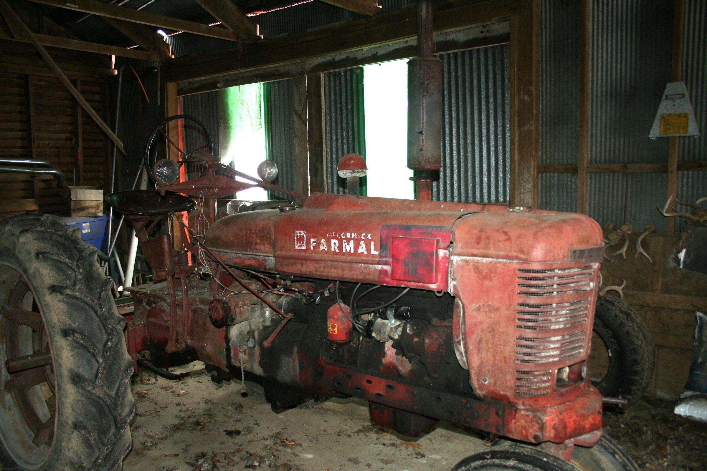 Property photo 45 - FARM EQUIPMENT AUCTION IN CALHOUN COUNTY, MICHIGAN