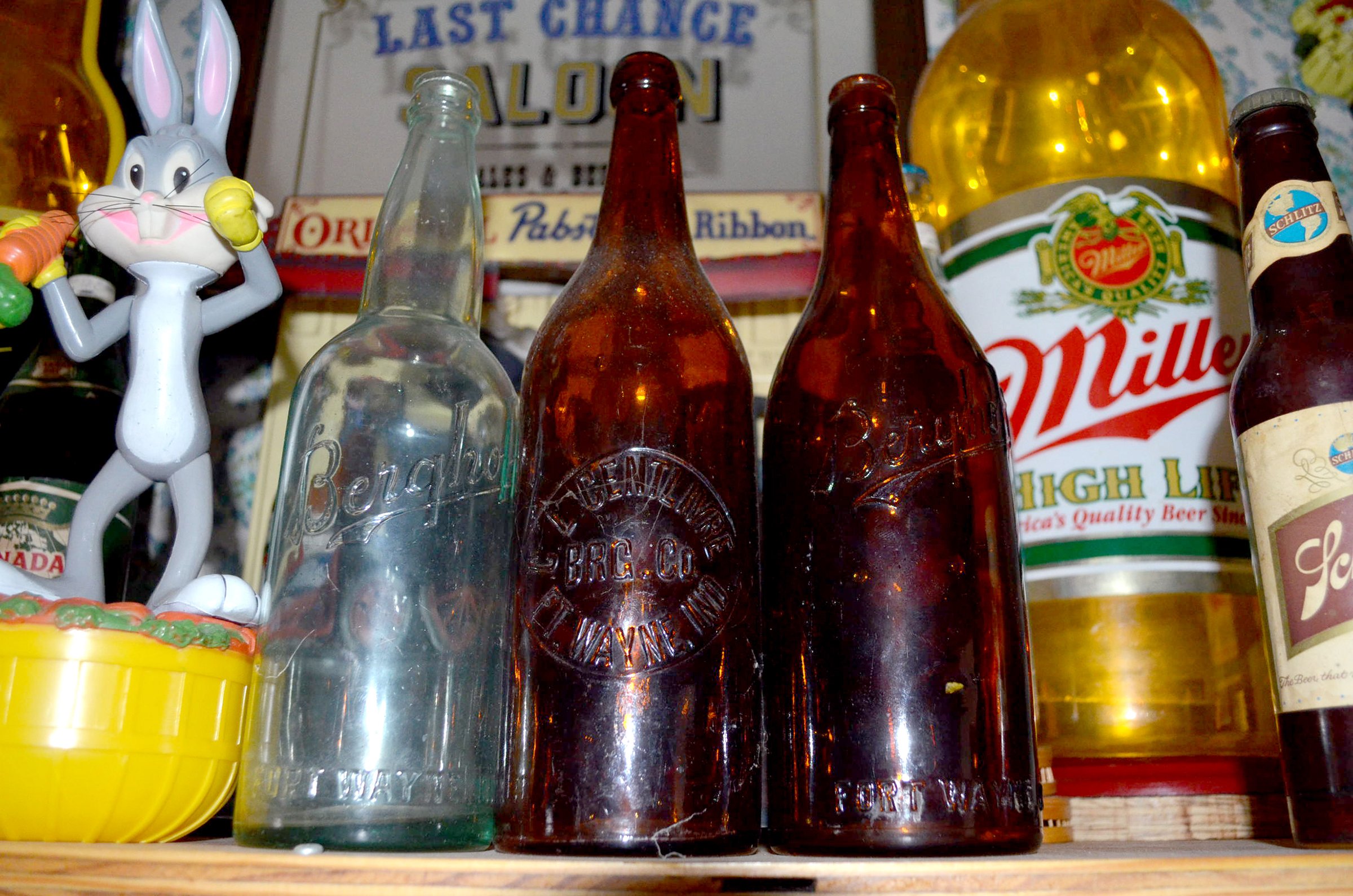 Property photo 11 - LARGE COLLECTIBLE & ANTIQUE AUCTION IN ALLEN COUNTY, INDIANA