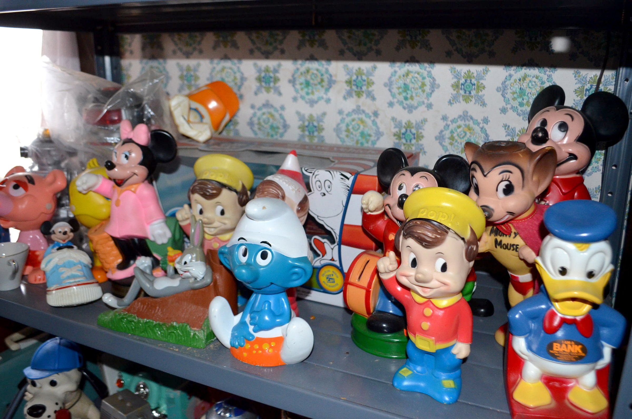 Property photo 12 - LARGE COLLECTIBLE & ANTIQUE AUCTION IN ALLEN COUNTY, INDIANA