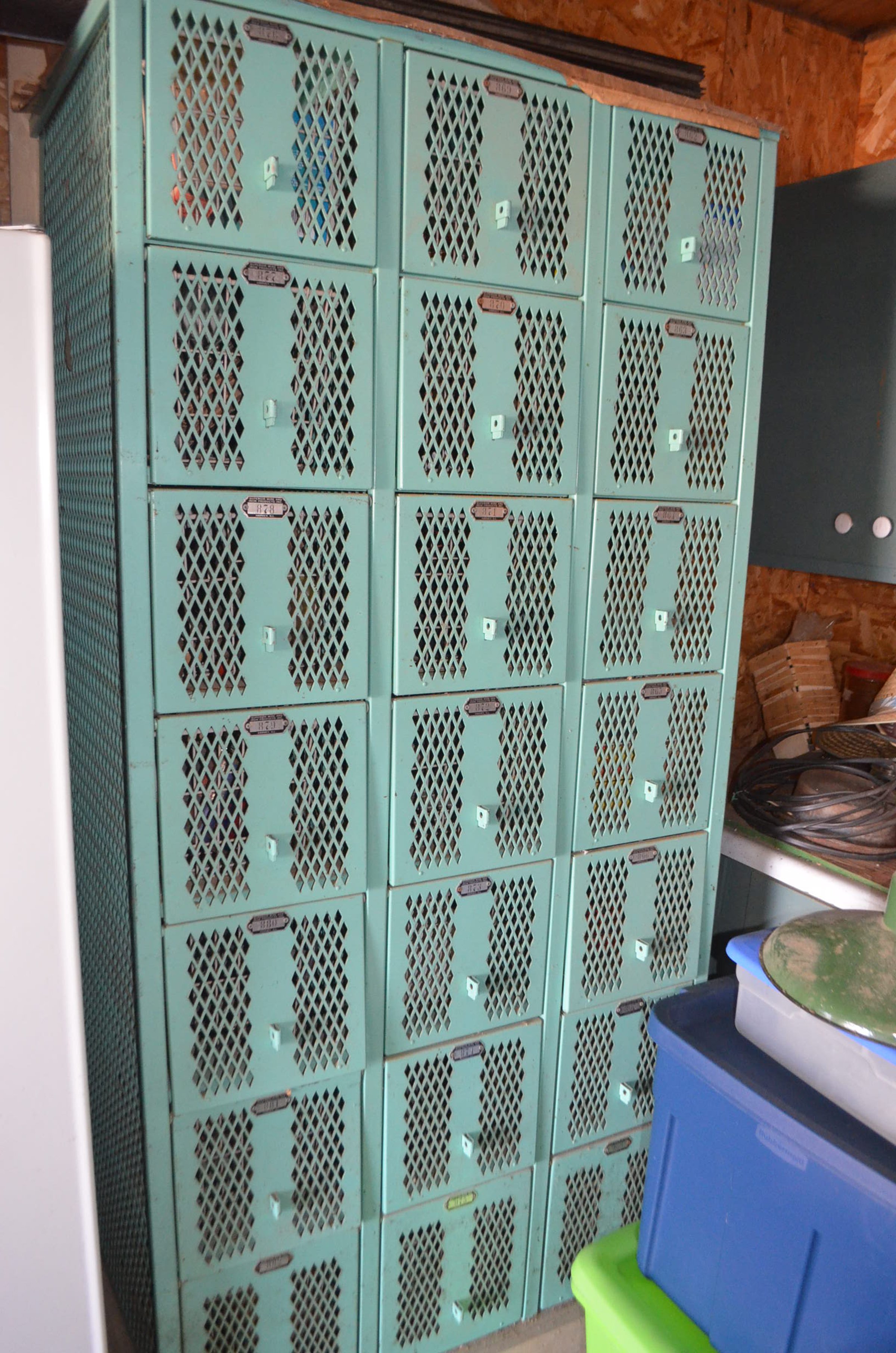 Property photo 23 - LARGE COLLECTIBLE & ANTIQUE AUCTION IN ALLEN COUNTY, INDIANA