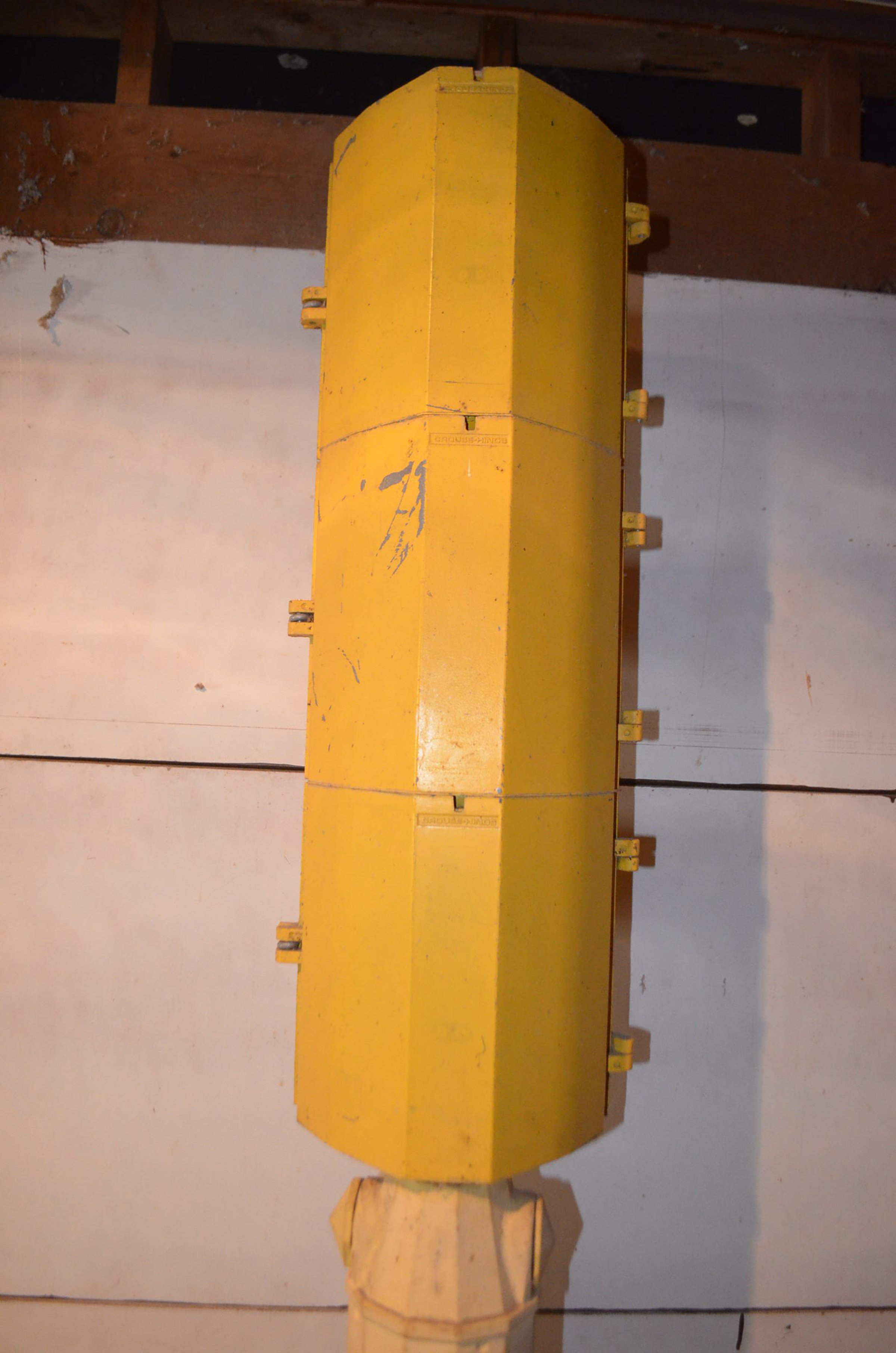 Property photo 200 - LARGE COLLECTIBLE & ANTIQUE AUCTION IN ALLEN COUNTY, INDIANA