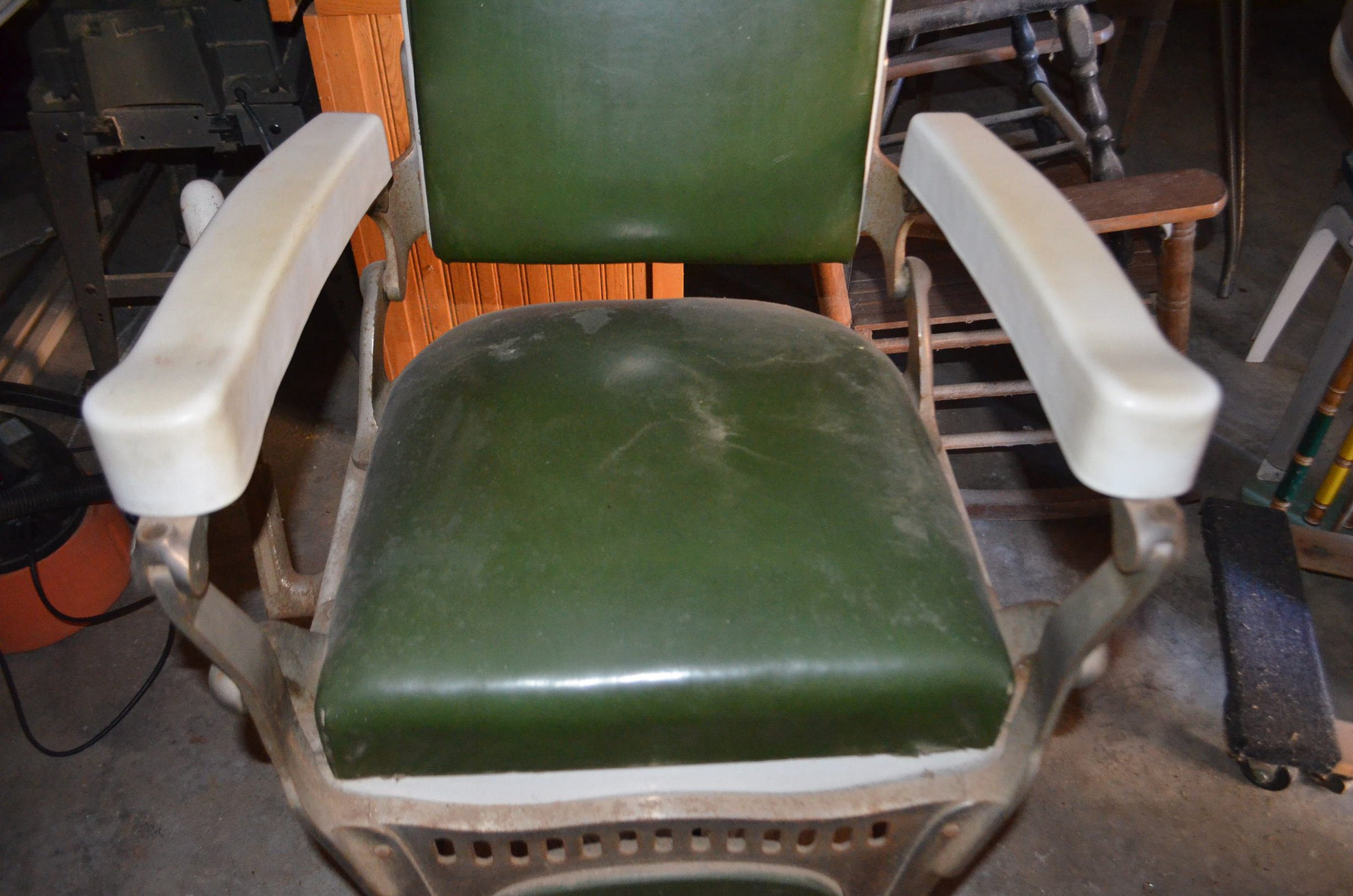 Property photo 208 - LARGE COLLECTIBLE & ANTIQUE AUCTION IN ALLEN COUNTY, INDIANA