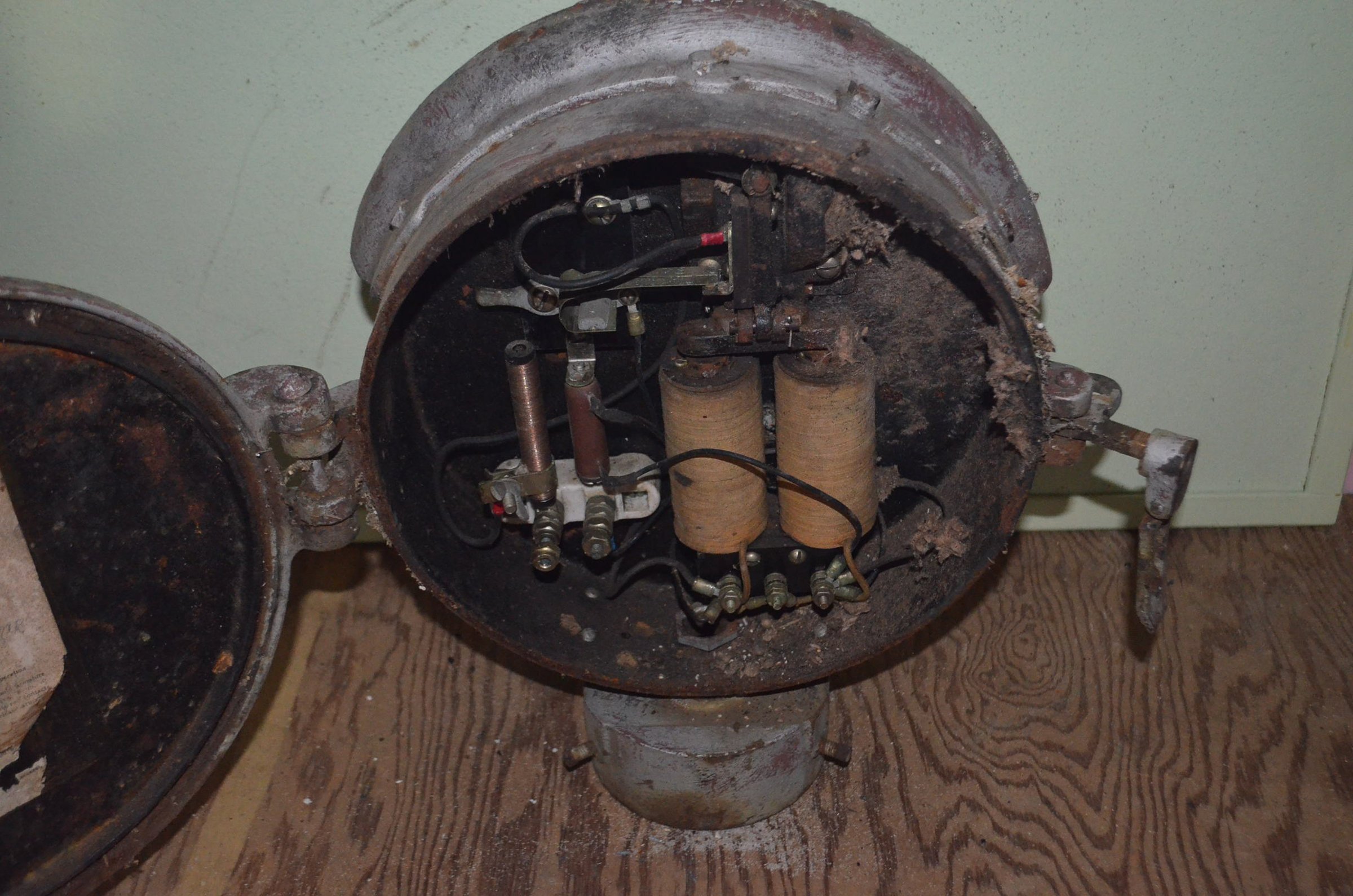 Property photo 240 - LARGE COLLECTIBLE & ANTIQUE AUCTION IN ALLEN COUNTY, INDIANA