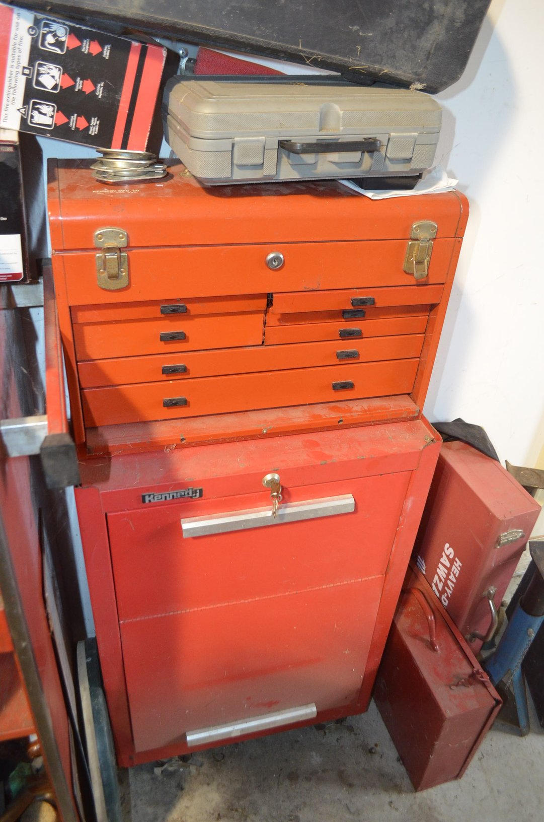 Property photo 124 - PERSONAL PROPERTY & ANTIQUE TRACTORS AUCTION IN HUNTINGTON COUNTY, INDIANA