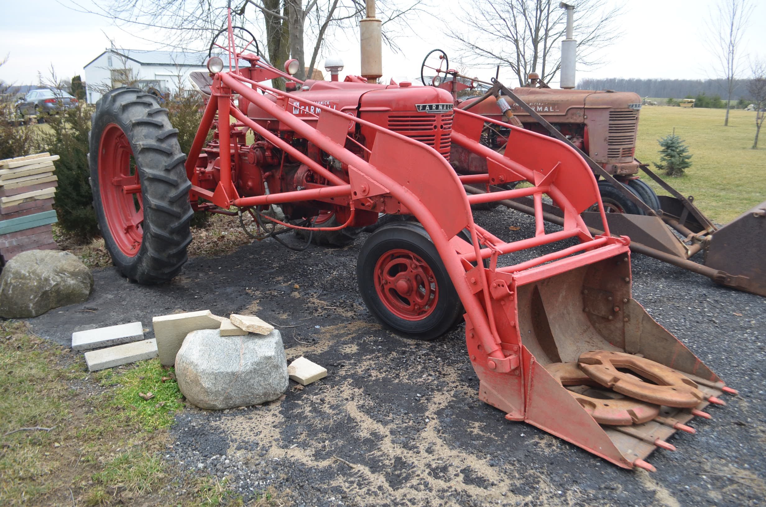 Property photo 2 - PERSONAL PROPERTY & ANTIQUE TRACTORS AUCTION IN HUNTINGTON COUNTY, INDIANA