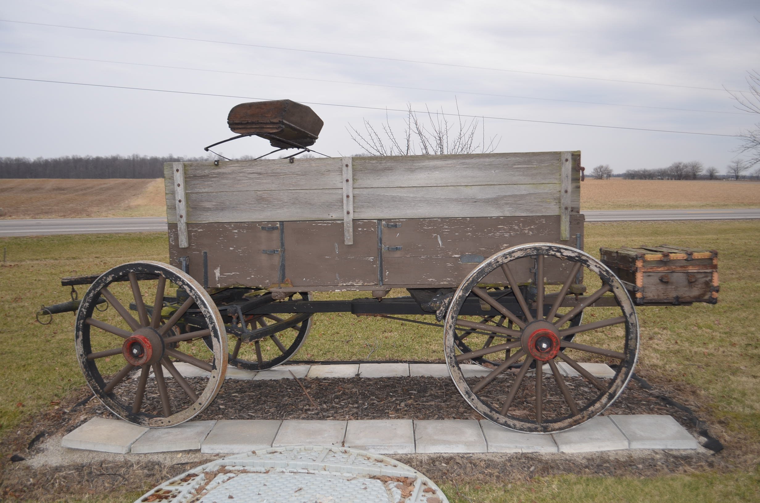 Property photo 24 - PERSONAL PROPERTY & ANTIQUE TRACTORS AUCTION IN HUNTINGTON COUNTY, INDIANA