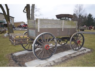 Property photo 27 - PERSONAL PROPERTY & ANTIQUE TRACTORS AUCTION IN HUNTINGTON COUNTY, INDIANA