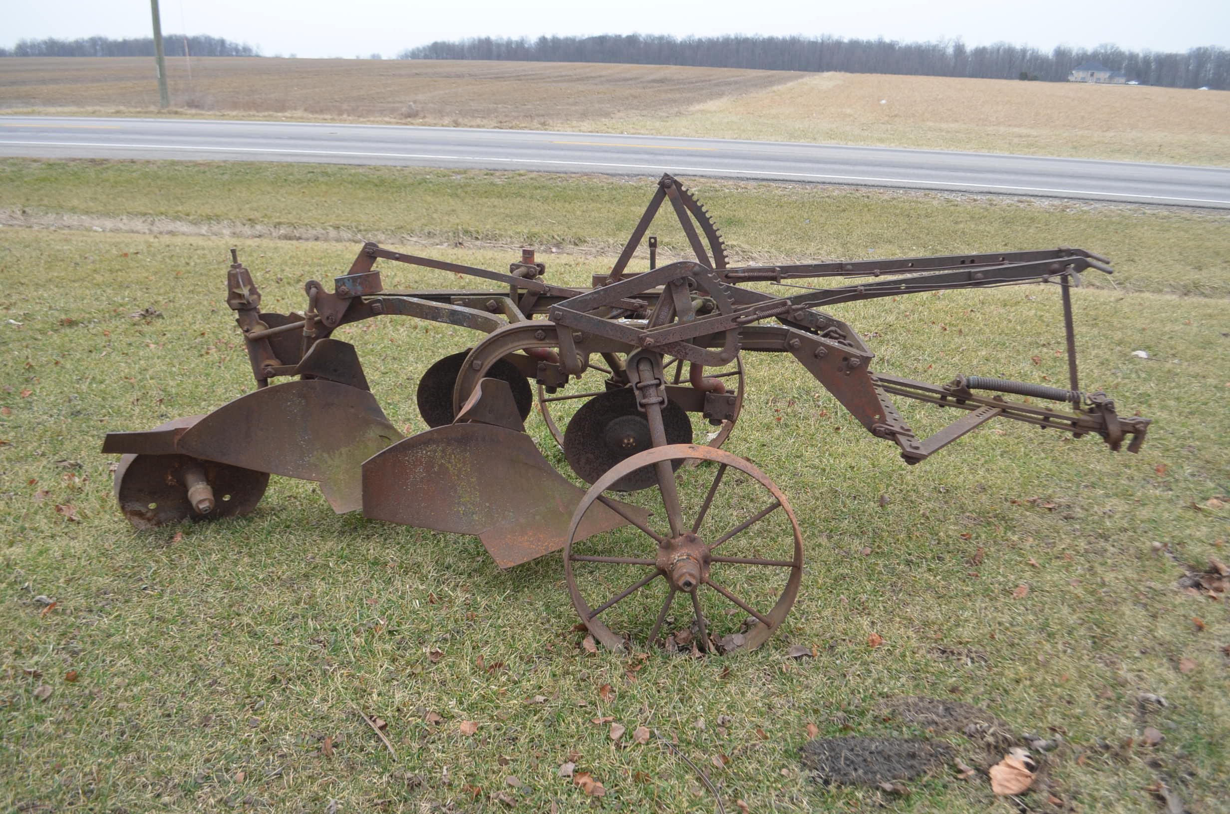 Property photo 39 - PERSONAL PROPERTY & ANTIQUE TRACTORS AUCTION IN HUNTINGTON COUNTY, INDIANA