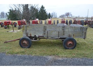 Property photo 25 - PERSONAL PROPERTY & ANTIQUE TRACTORS AUCTION IN HUNTINGTON COUNTY, INDIANA