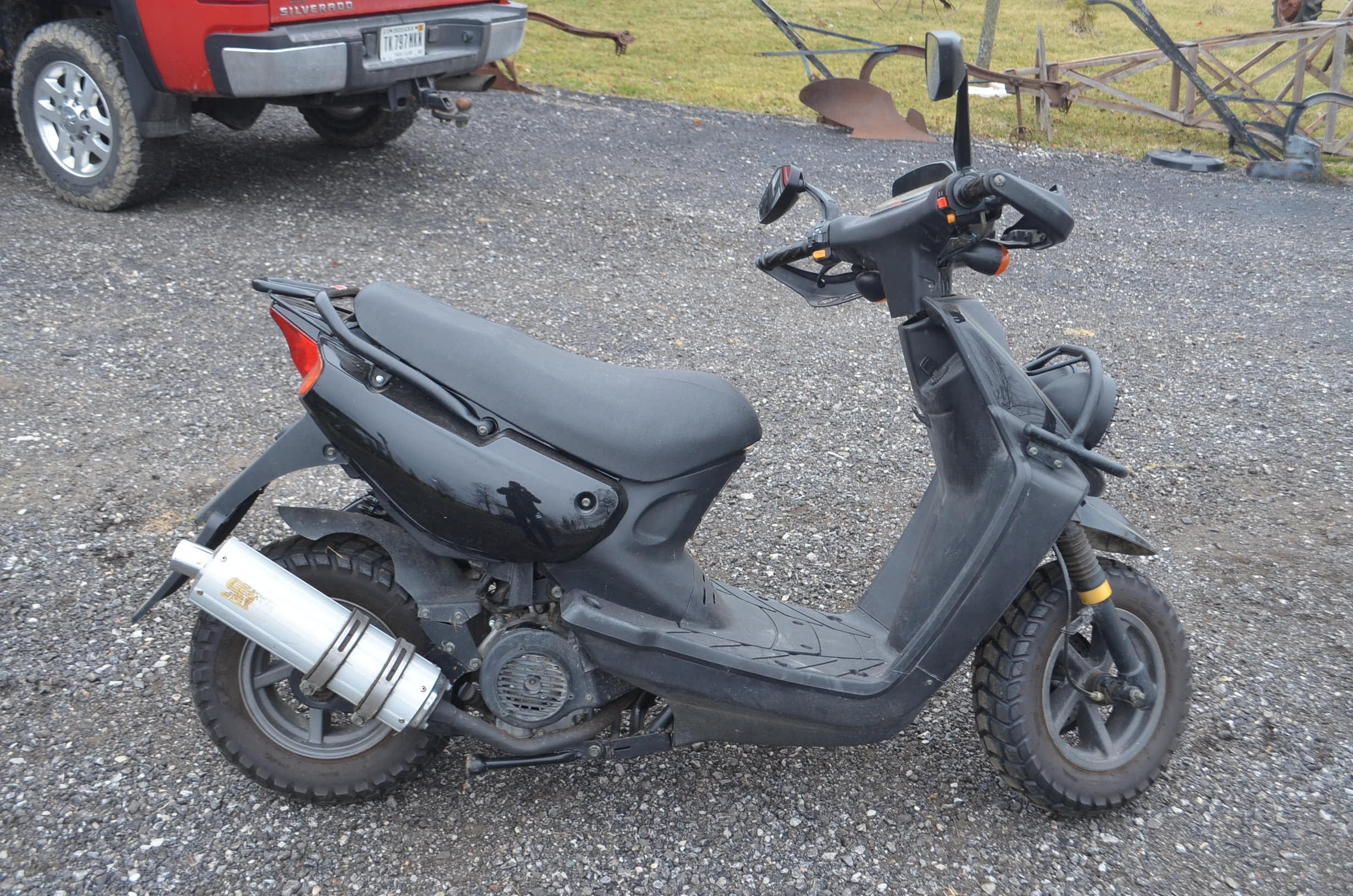 Property photo 48 - PERSONAL PROPERTY & ANTIQUE TRACTORS AUCTION IN HUNTINGTON COUNTY, INDIANA