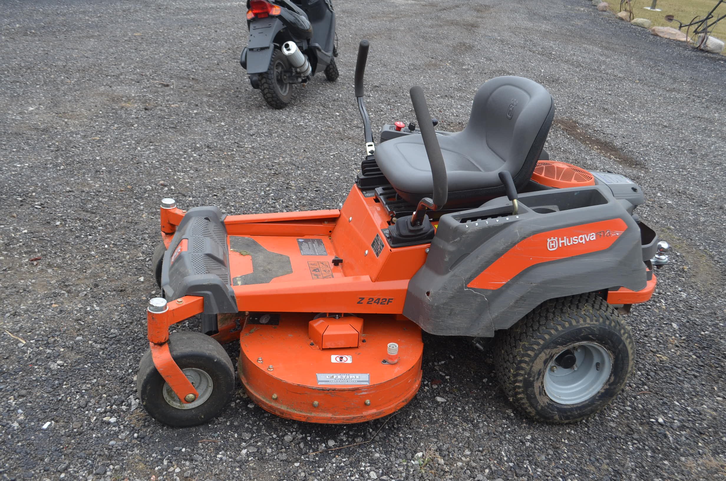 Property photo 51 - PERSONAL PROPERTY & ANTIQUE TRACTORS AUCTION IN HUNTINGTON COUNTY, INDIANA