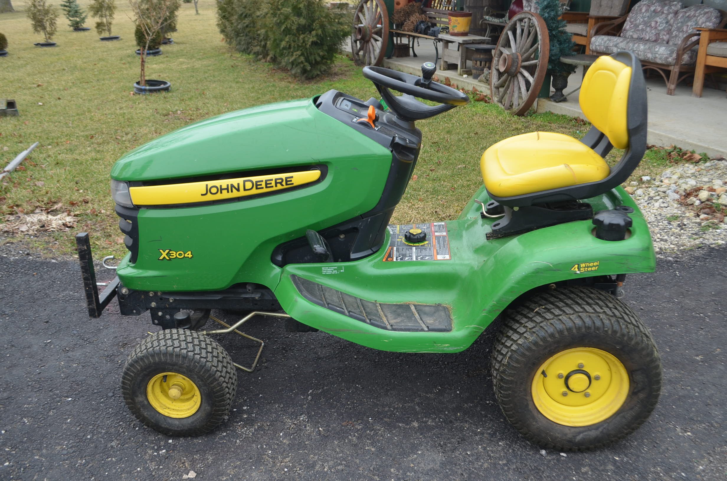 Property photo 52 - PERSONAL PROPERTY & ANTIQUE TRACTORS AUCTION IN HUNTINGTON COUNTY, INDIANA