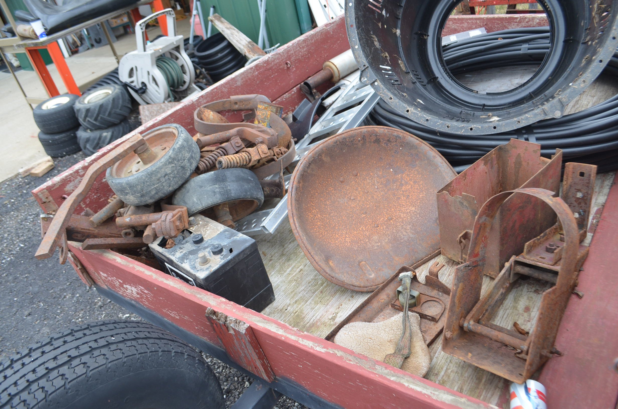 Property photo 59 - PERSONAL PROPERTY & ANTIQUE TRACTORS AUCTION IN HUNTINGTON COUNTY, INDIANA