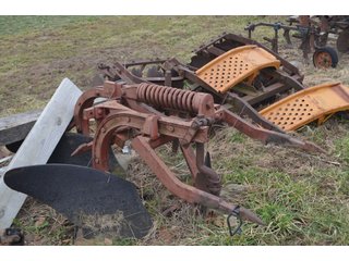Property photo 36 - PERSONAL PROPERTY & ANTIQUE TRACTORS AUCTION IN HUNTINGTON COUNTY, INDIANA