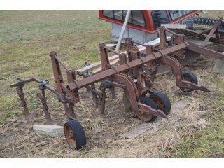 Property photo 31 - PERSONAL PROPERTY & ANTIQUE TRACTORS AUCTION IN HUNTINGTON COUNTY, INDIANA