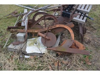 Property photo 34 - PERSONAL PROPERTY & ANTIQUE TRACTORS AUCTION IN HUNTINGTON COUNTY, INDIANA