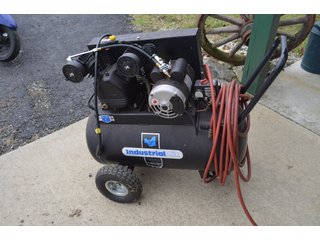 Property photo 104 - PERSONAL PROPERTY & ANTIQUE TRACTORS AUCTION IN HUNTINGTON COUNTY, INDIANA