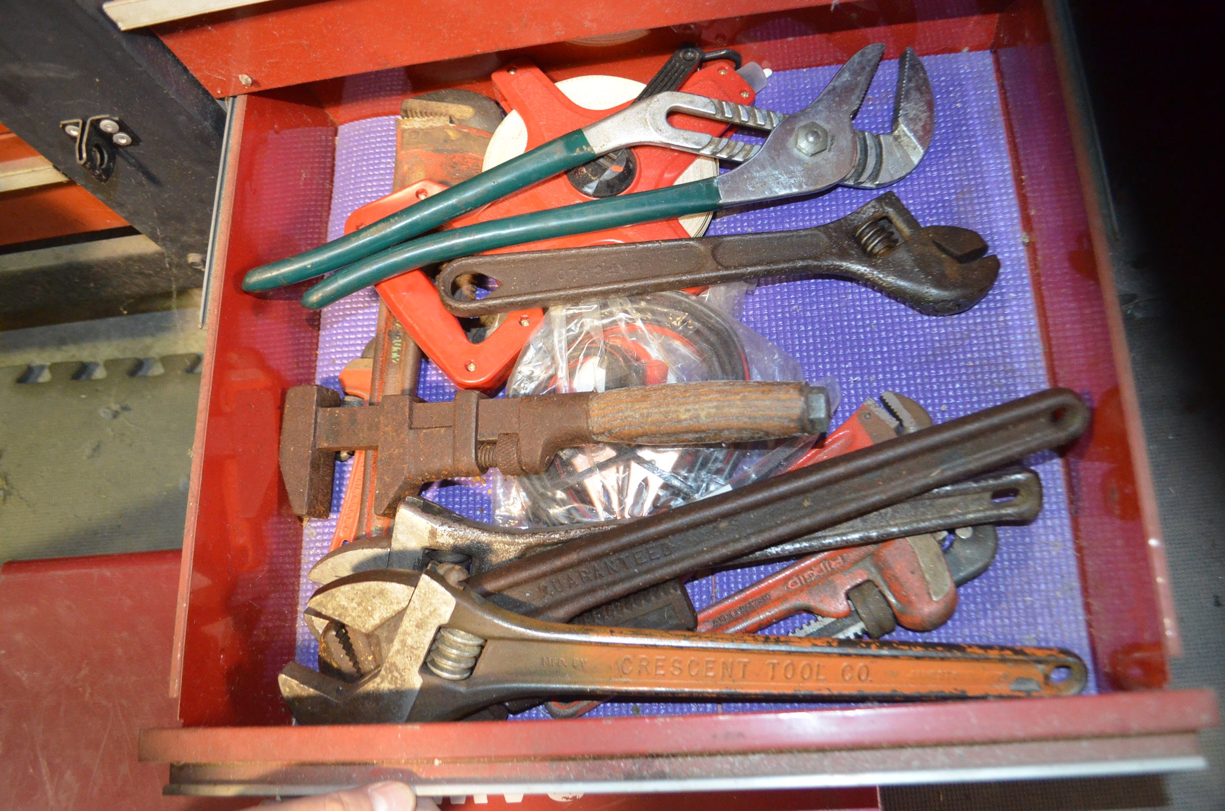 Property photo 100 - PERSONAL PROPERTY & ANTIQUE TRACTORS AUCTION IN HUNTINGTON COUNTY, INDIANA