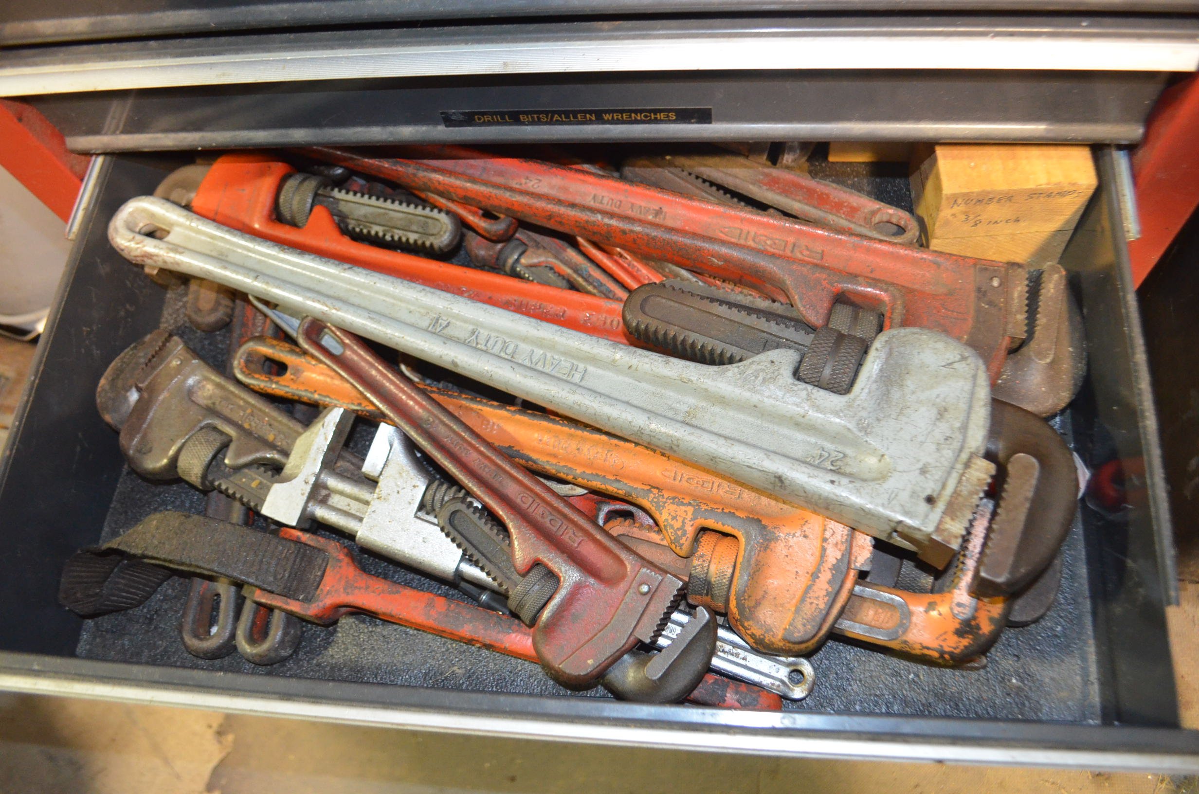 Property photo 113 - PERSONAL PROPERTY & ANTIQUE TRACTORS AUCTION IN HUNTINGTON COUNTY, INDIANA