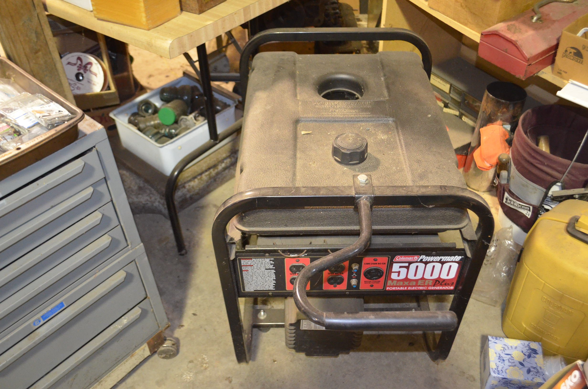 Property photo 102 - PERSONAL PROPERTY & ANTIQUE TRACTORS AUCTION IN HUNTINGTON COUNTY, INDIANA
