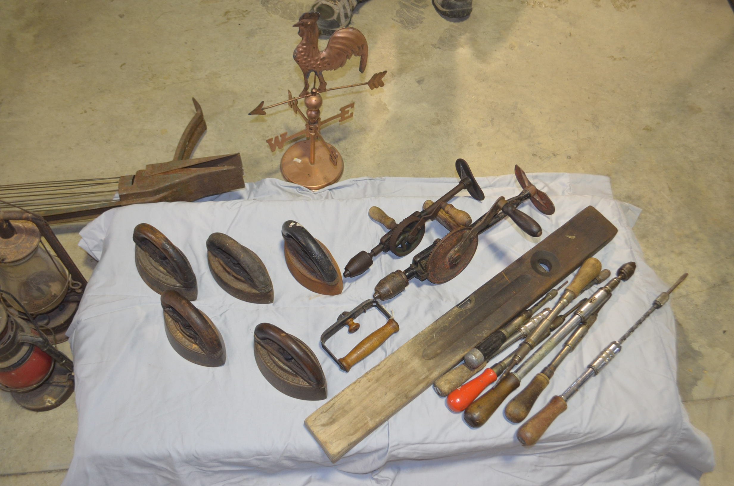 Property photo 122 - PERSONAL PROPERTY & ANTIQUE TRACTORS AUCTION IN HUNTINGTON COUNTY, INDIANA