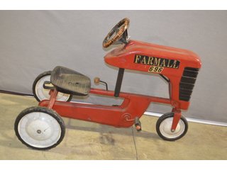 Property photo 152 - PERSONAL PROPERTY & ANTIQUE TRACTORS AUCTION IN HUNTINGTON COUNTY, INDIANA