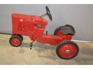 Property photo 151 - PERSONAL PROPERTY & ANTIQUE TRACTORS AUCTION IN HUNTINGTON COUNTY, INDIANA