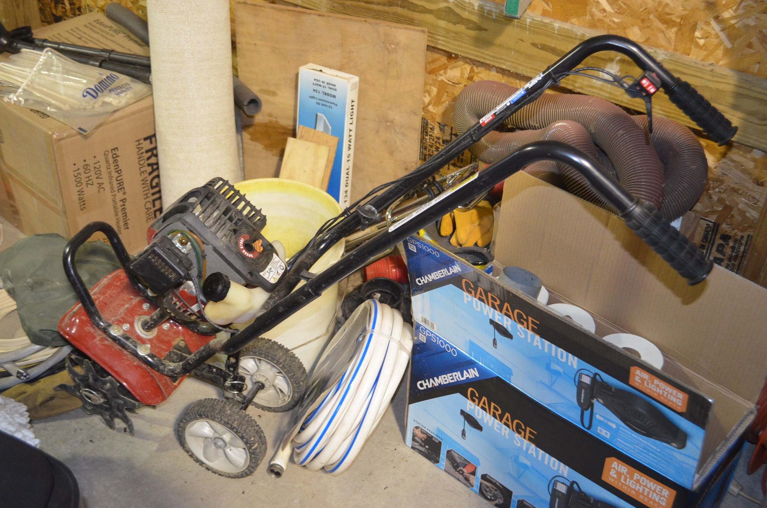 Property photo 96 - PERSONAL PROPERTY & ANTIQUE TRACTORS AUCTION IN HUNTINGTON COUNTY, INDIANA