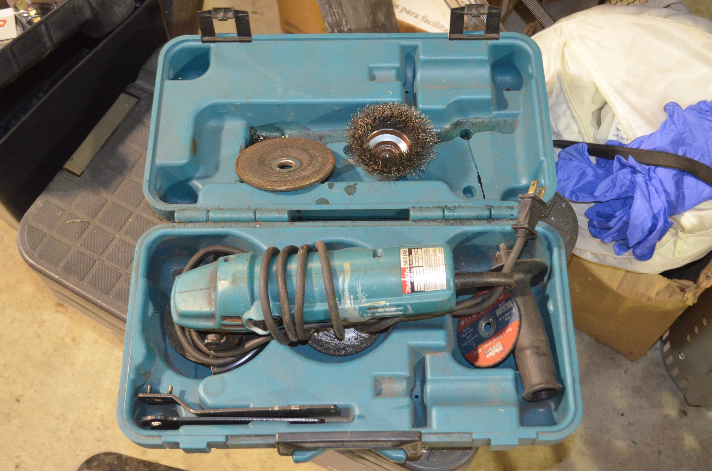 Property photo 120 - PERSONAL PROPERTY & ANTIQUE TRACTORS AUCTION IN HUNTINGTON COUNTY, INDIANA