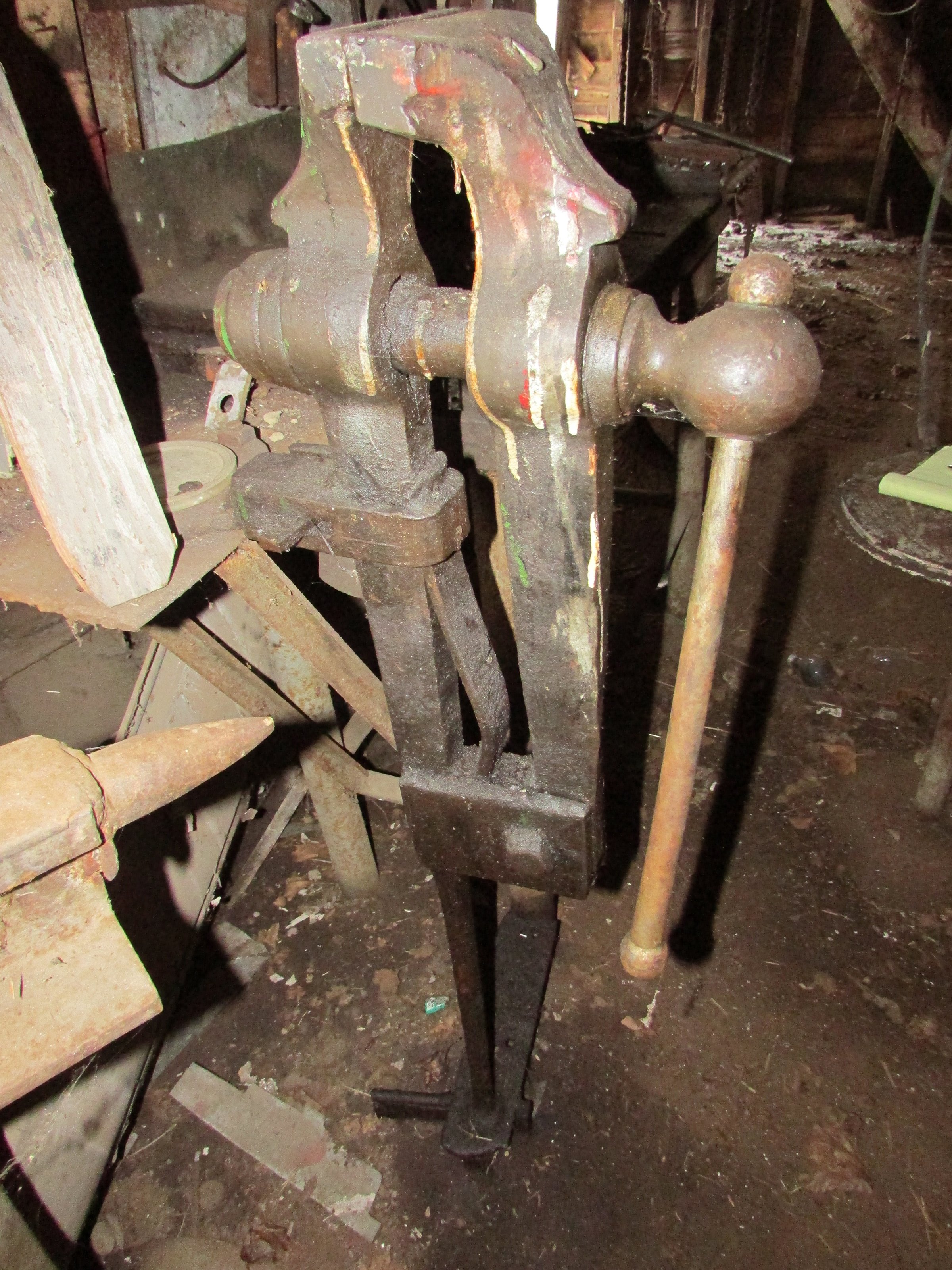 Property photo 115 - PERSONAL PROPERTY AUCTION IN WHITLEY COUNTY, INDIANA