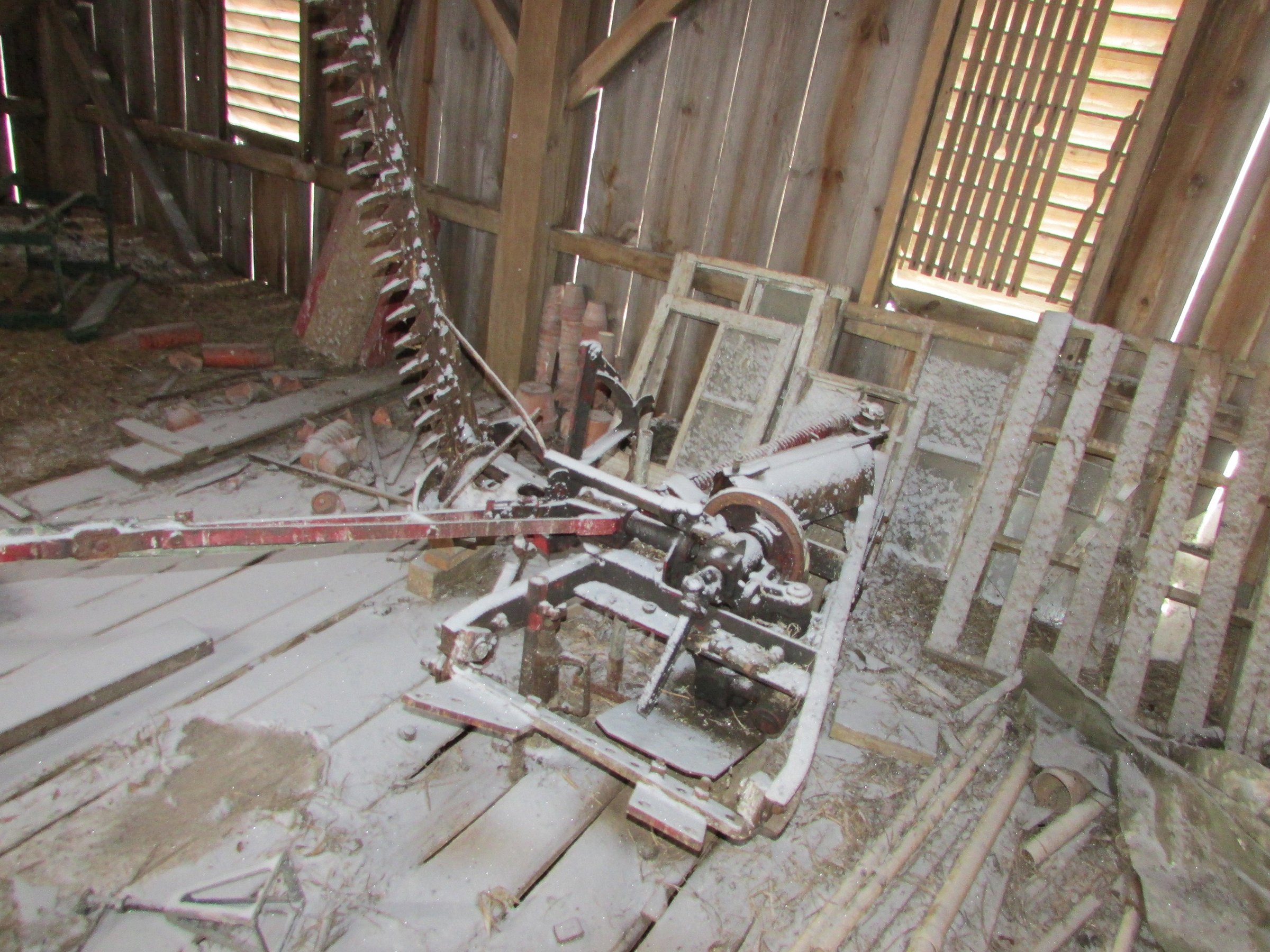 Property photo 110 - PERSONAL PROPERTY AUCTION IN WHITLEY COUNTY, INDIANA