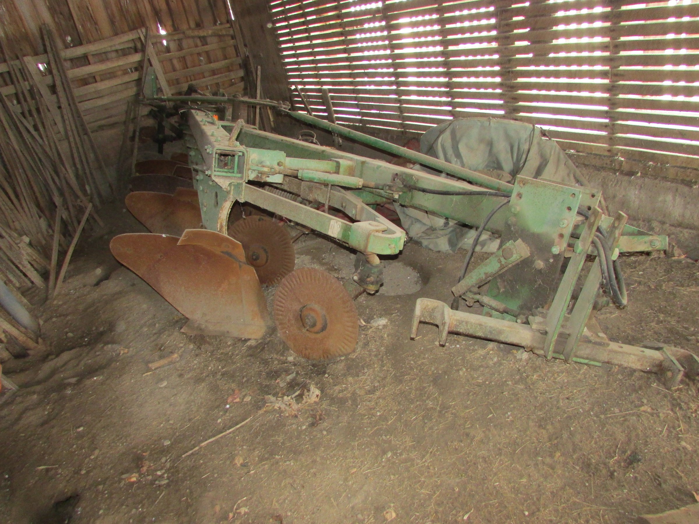 Property photo 102 - PERSONAL PROPERTY AUCTION IN WHITLEY COUNTY, INDIANA