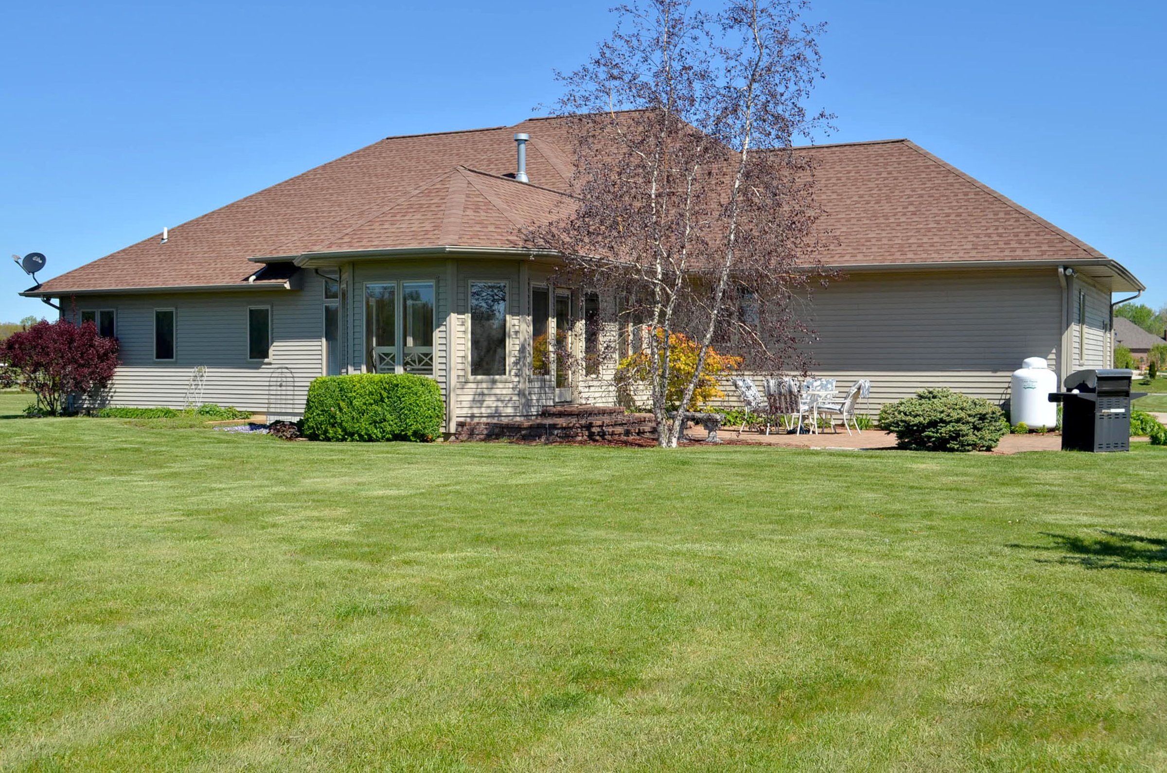 Property photo 13 - 2 AUCTIONS - 2 DATES - REAL ESTATE & PERSONAL PROPERTY AUCTION IN ALLEN COUNTY, INDIANA
