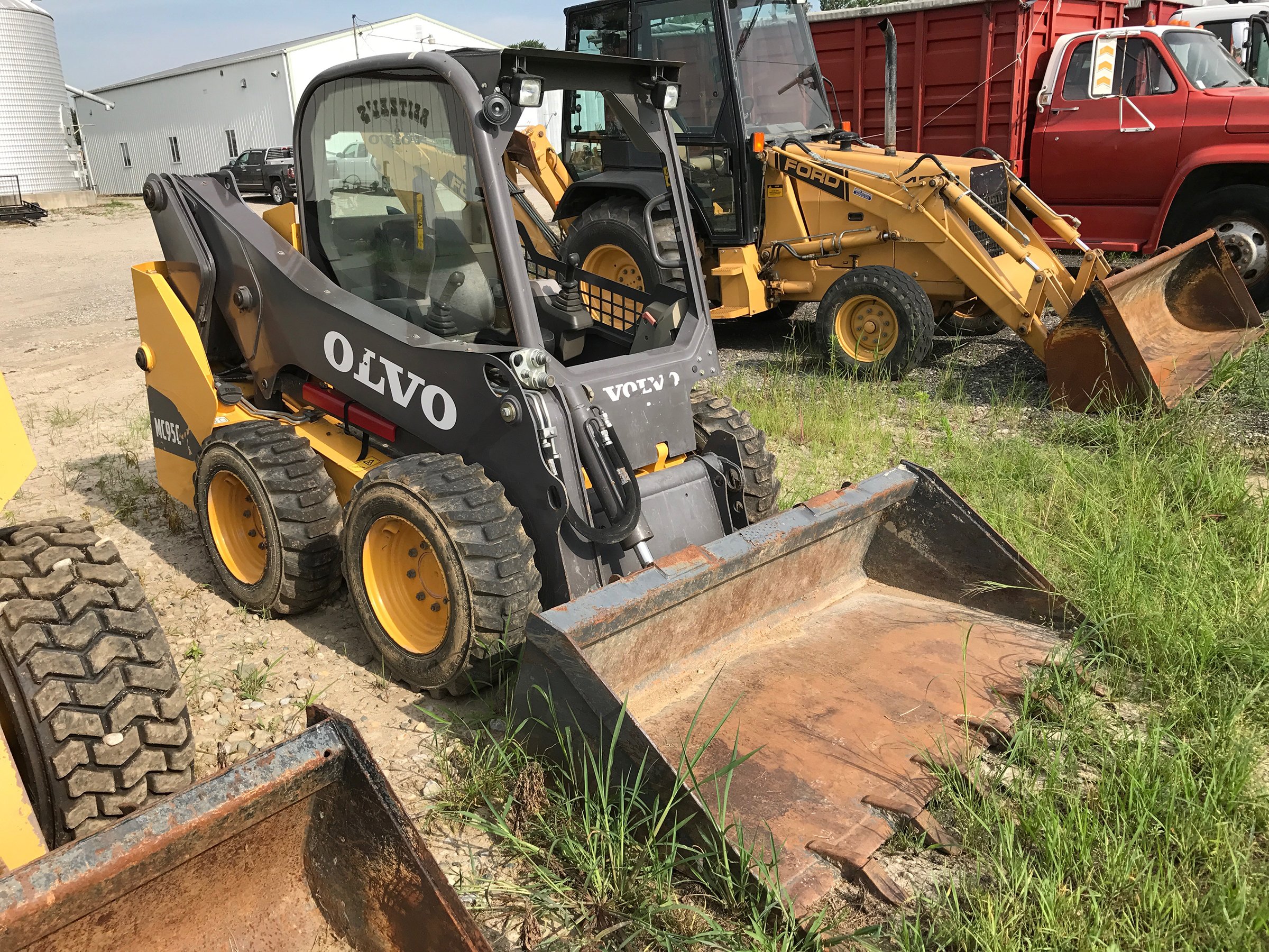 Property photo 106 - PLATO CONSIGNMENT AUCTION IN LAGRANGE COUNTY