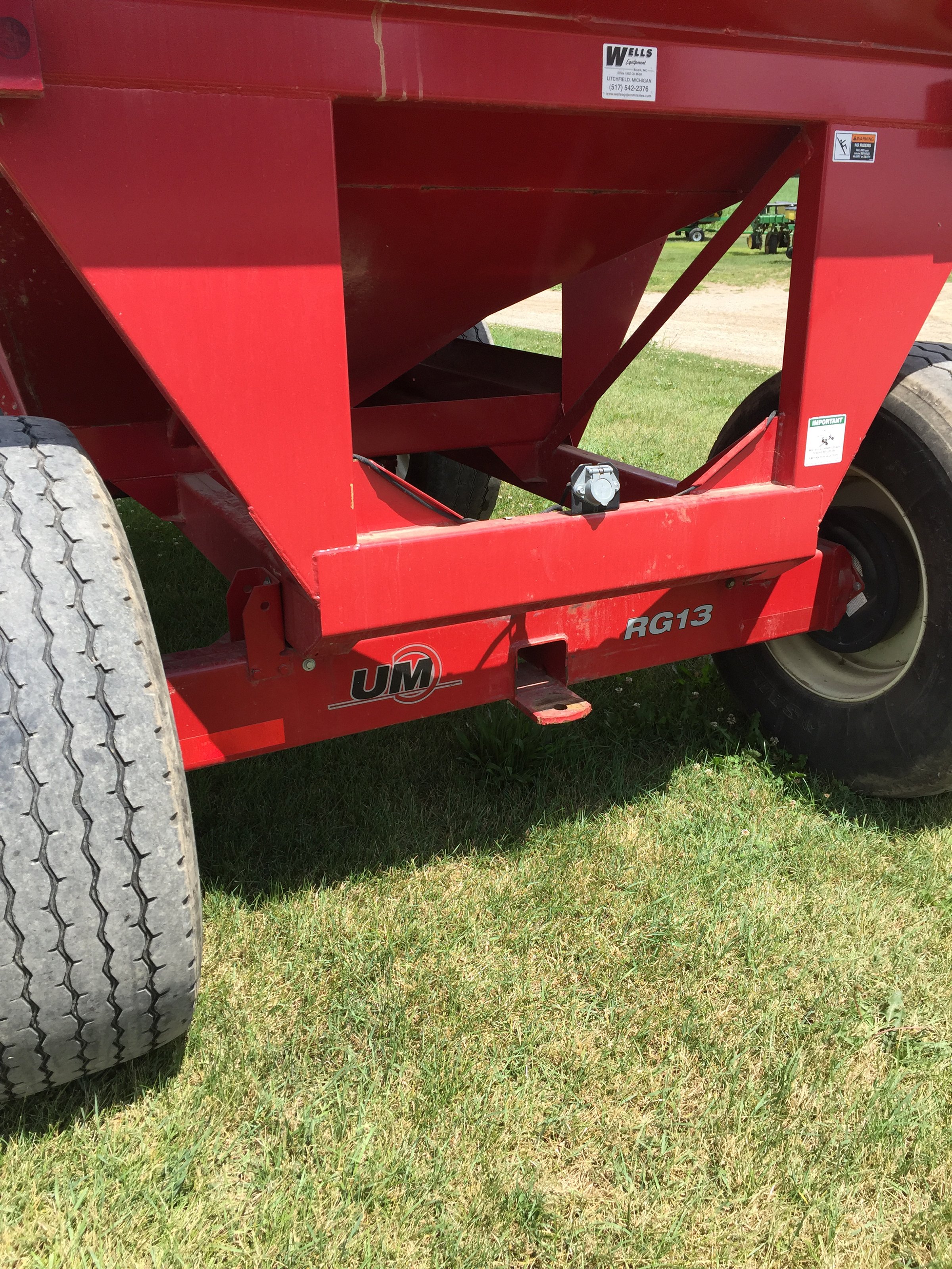 Property photo 85 - FARM EQUIPMENT AUCTION IN HILLSDALE COUNTY, MICHIGAN