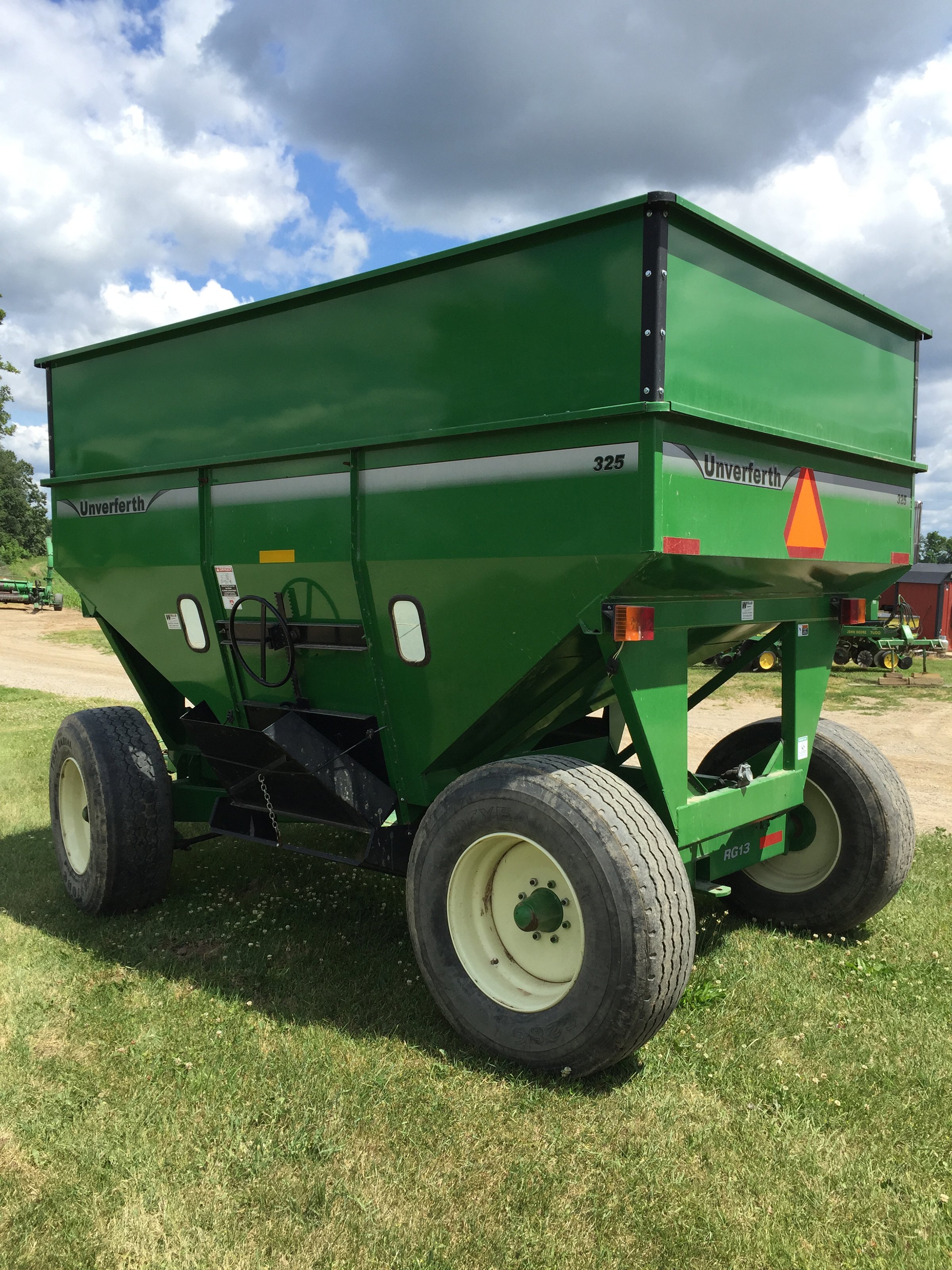Property photo 89 - FARM EQUIPMENT AUCTION IN HILLSDALE COUNTY, MICHIGAN