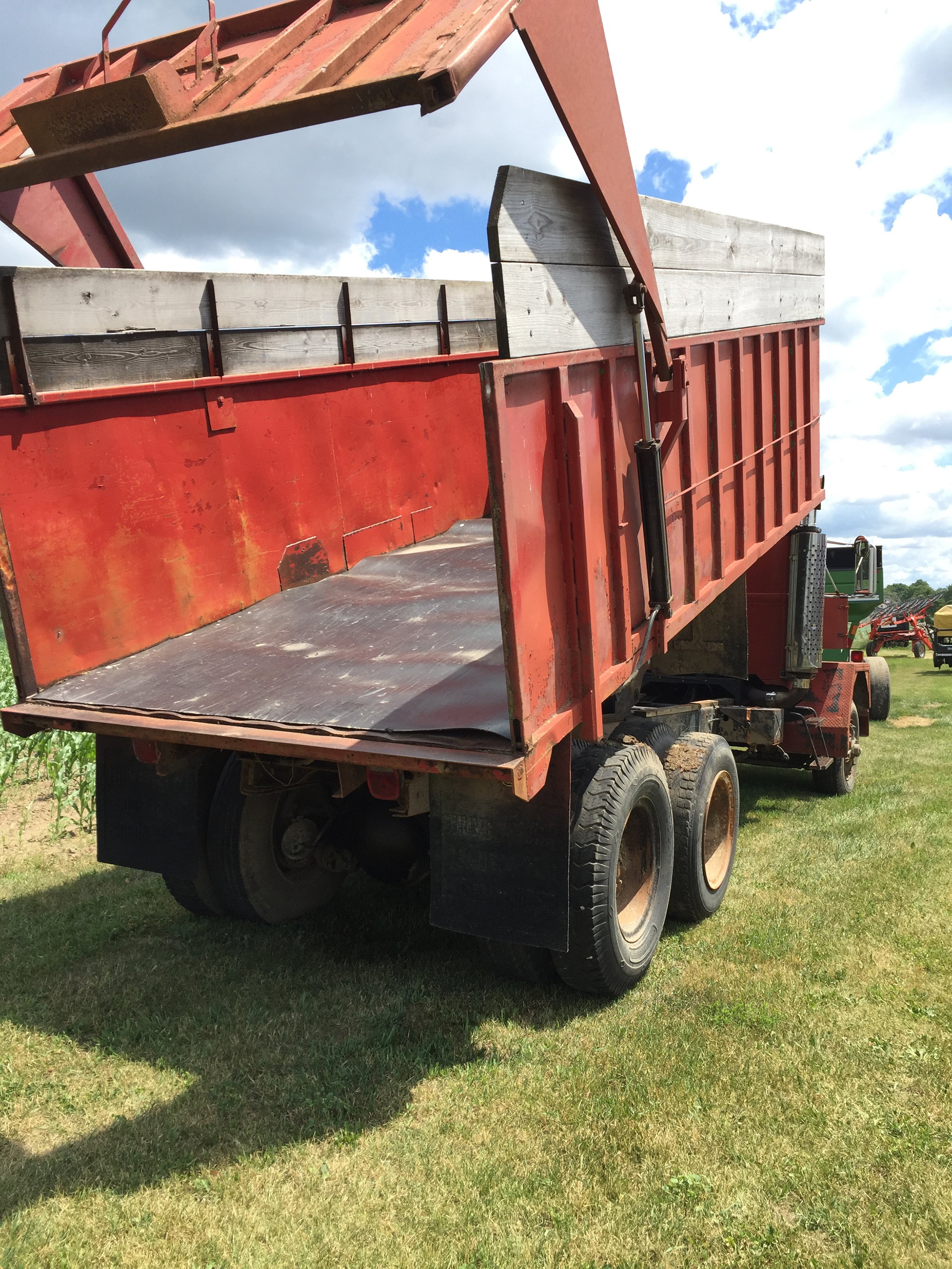 Property photo 145 - FARM EQUIPMENT AUCTION IN HILLSDALE COUNTY, MICHIGAN
