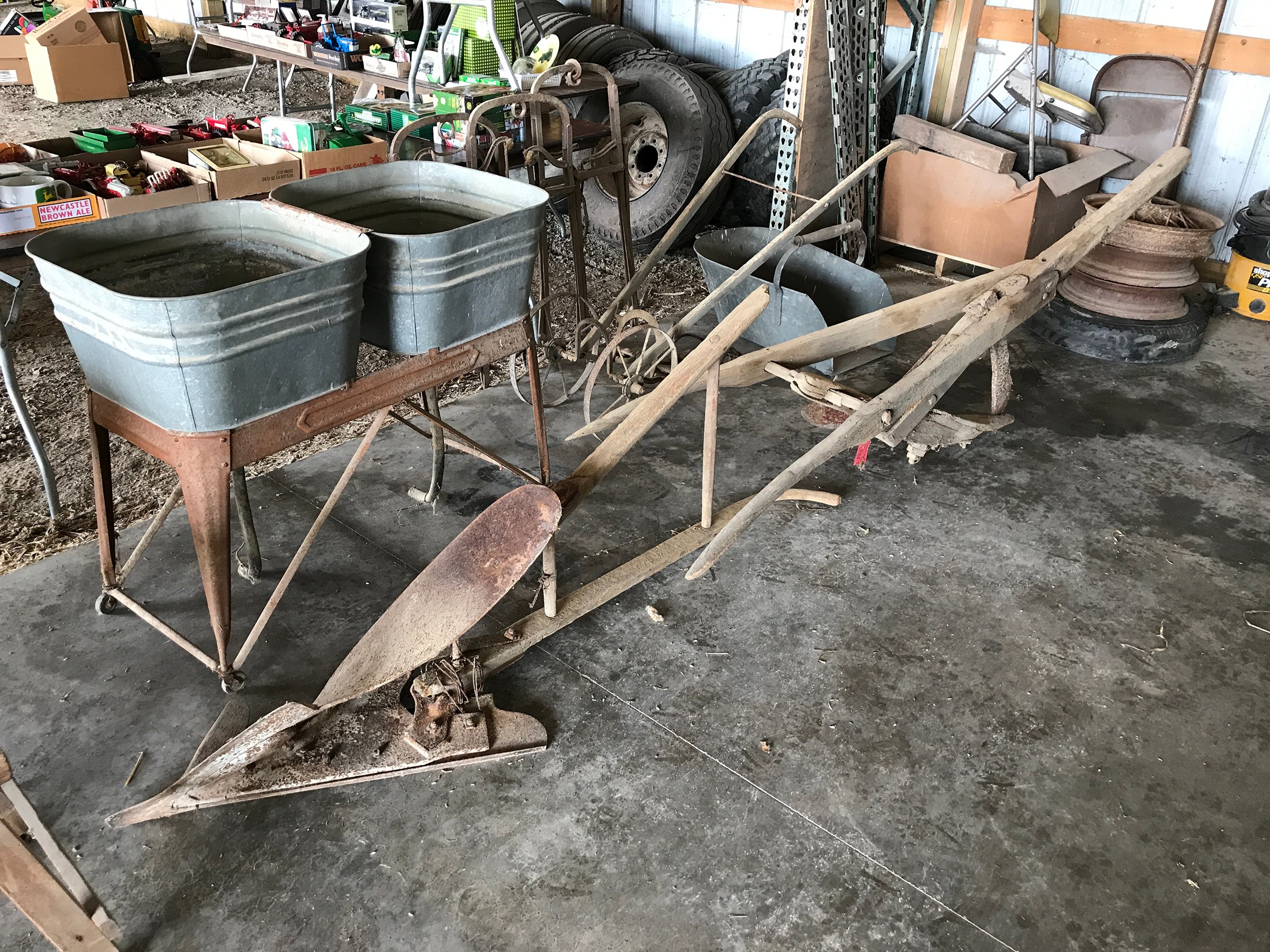 Property photo 133 - PERSONAL PROPERTY ANTIQUE & COLLECTIBLES AUCTION IN DEKALB CO., INDIANA
